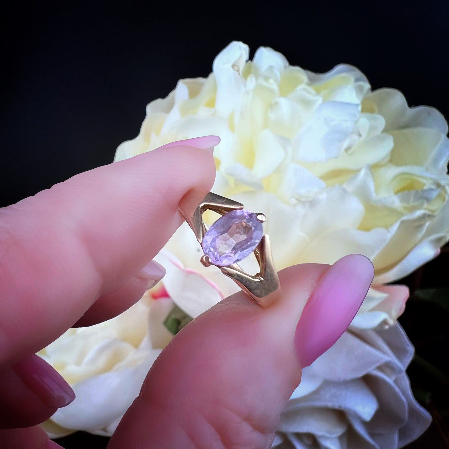 Anello vintage con ametista ovale – anni ’70
