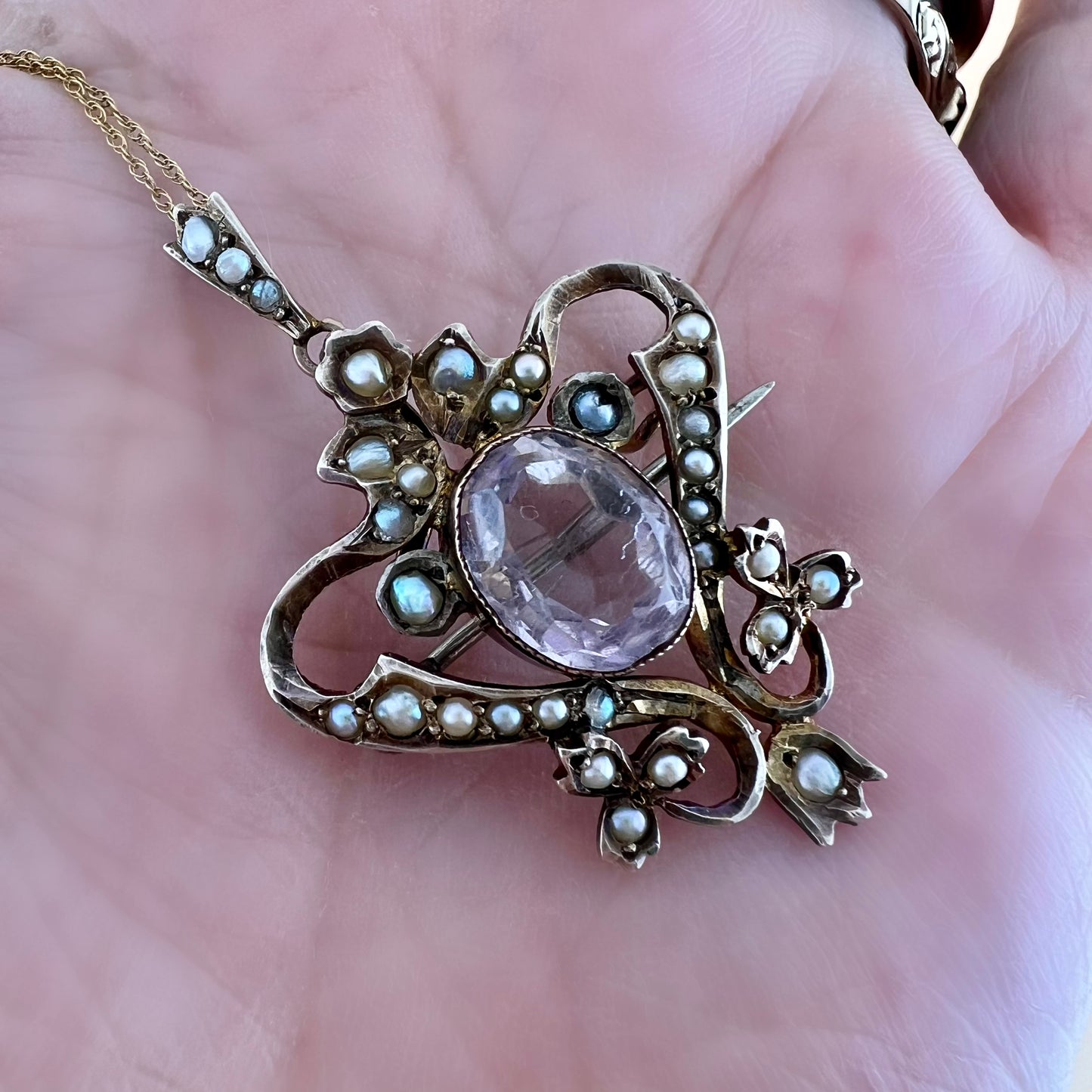 9ct gold lavalier brooch pendant with amethyst and pearls