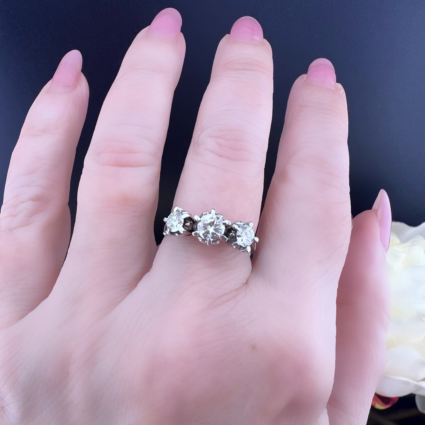 18K white gold and diamond trilogy ring. Italy, c. 1920.