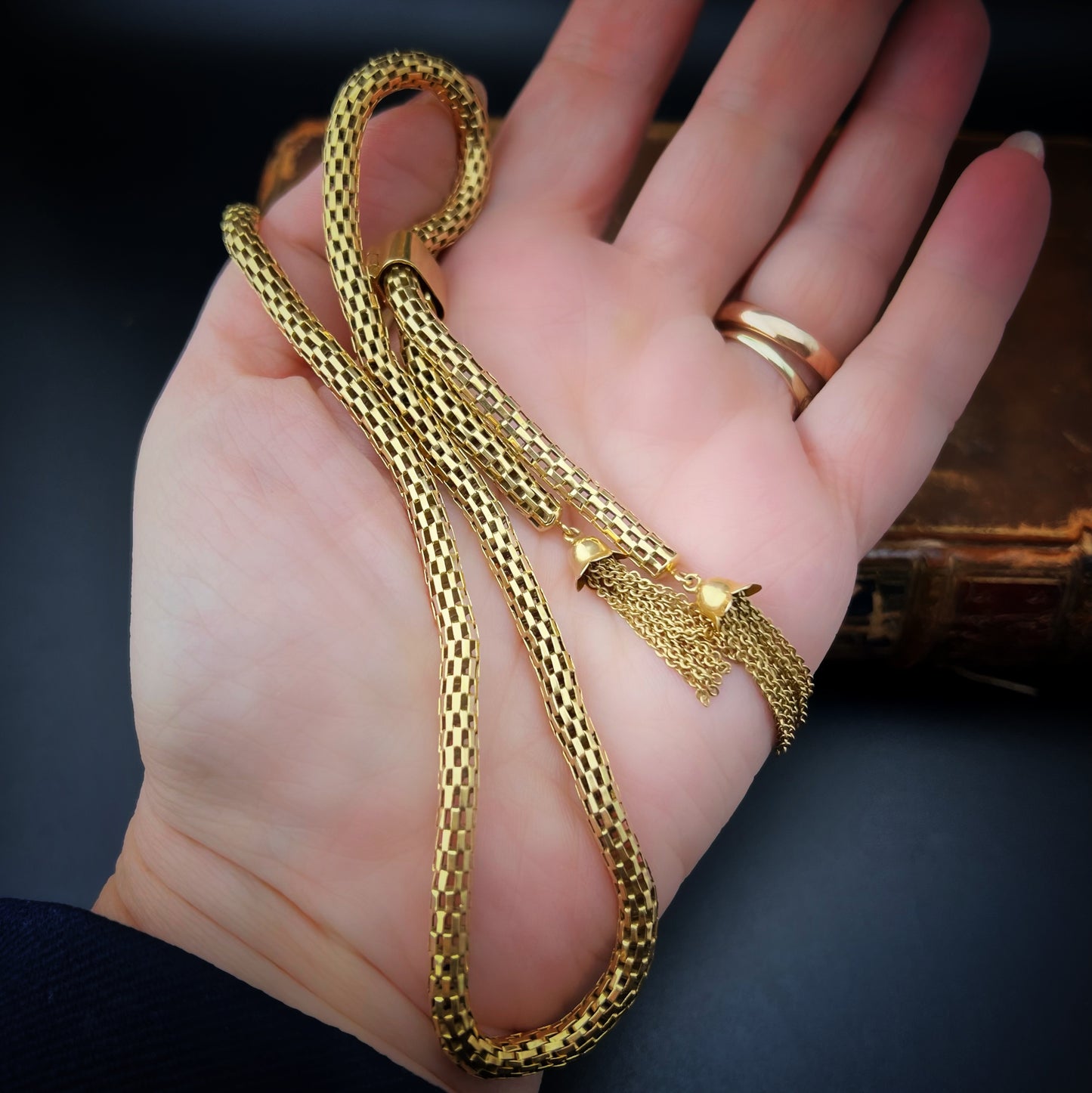 Vintage 1970s Necklace in 18K Yellow Gold