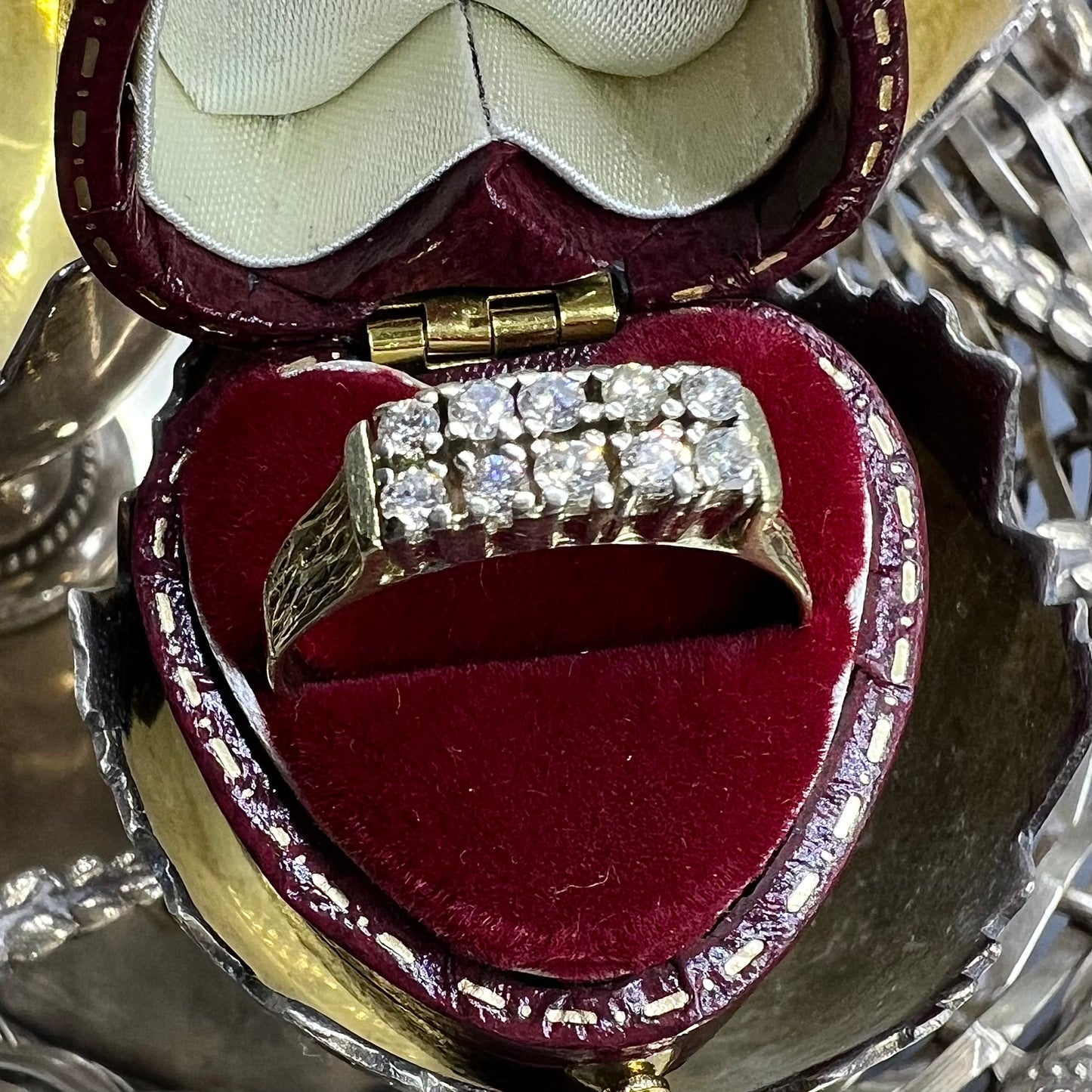 Riviére in yellow gold with a double row of diamonds