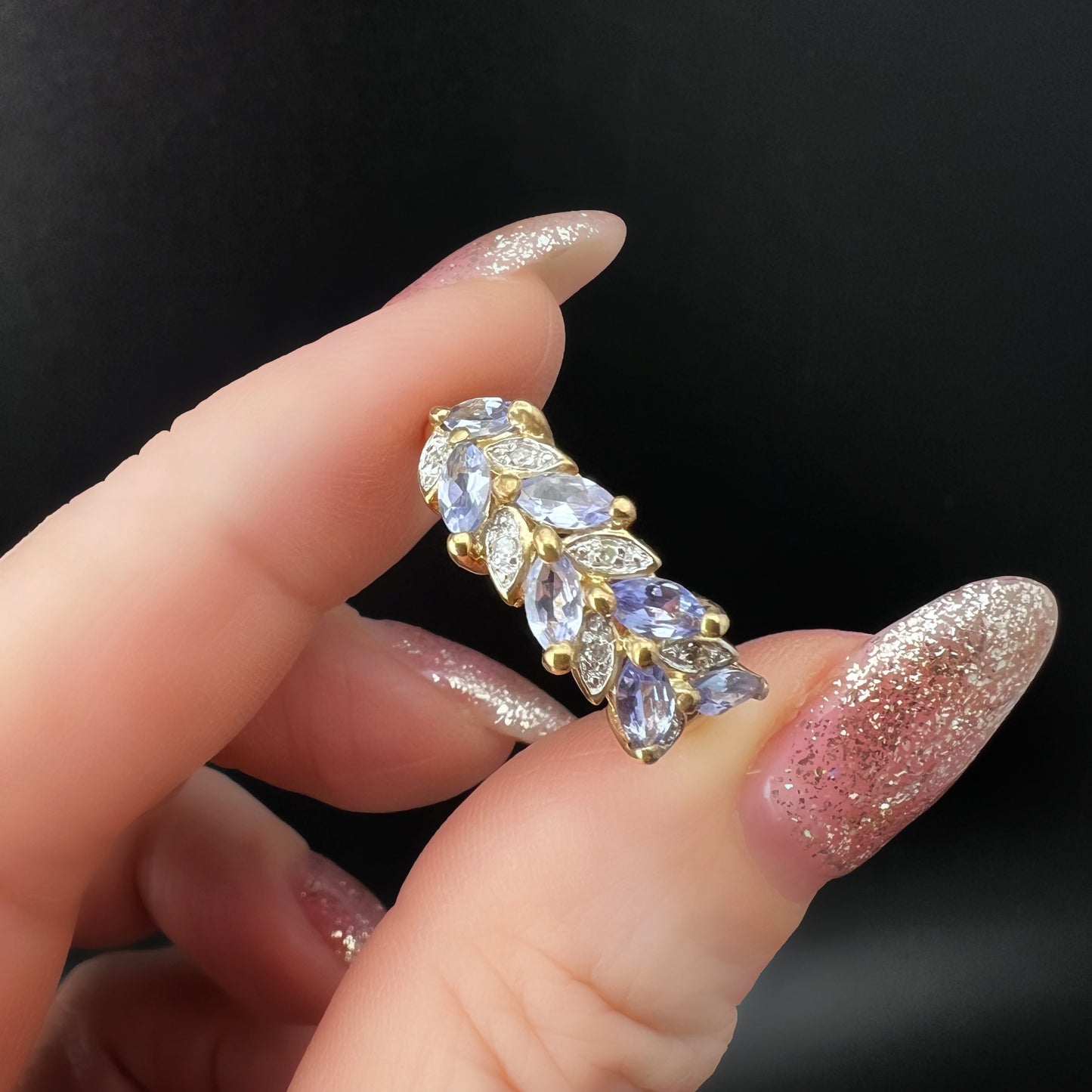 Englischer Vintage-Ring aus 9 Karat Gold mit Tansaniten und Diamanten