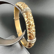 Carica l&#39;immagine nel visualizzatore di Gallery, Bracciale vintage in oro e rosette di diamanti
