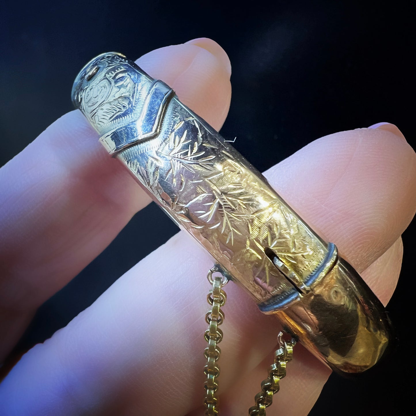 Antique cuff bracelet with buckle decoration - Chester 1914