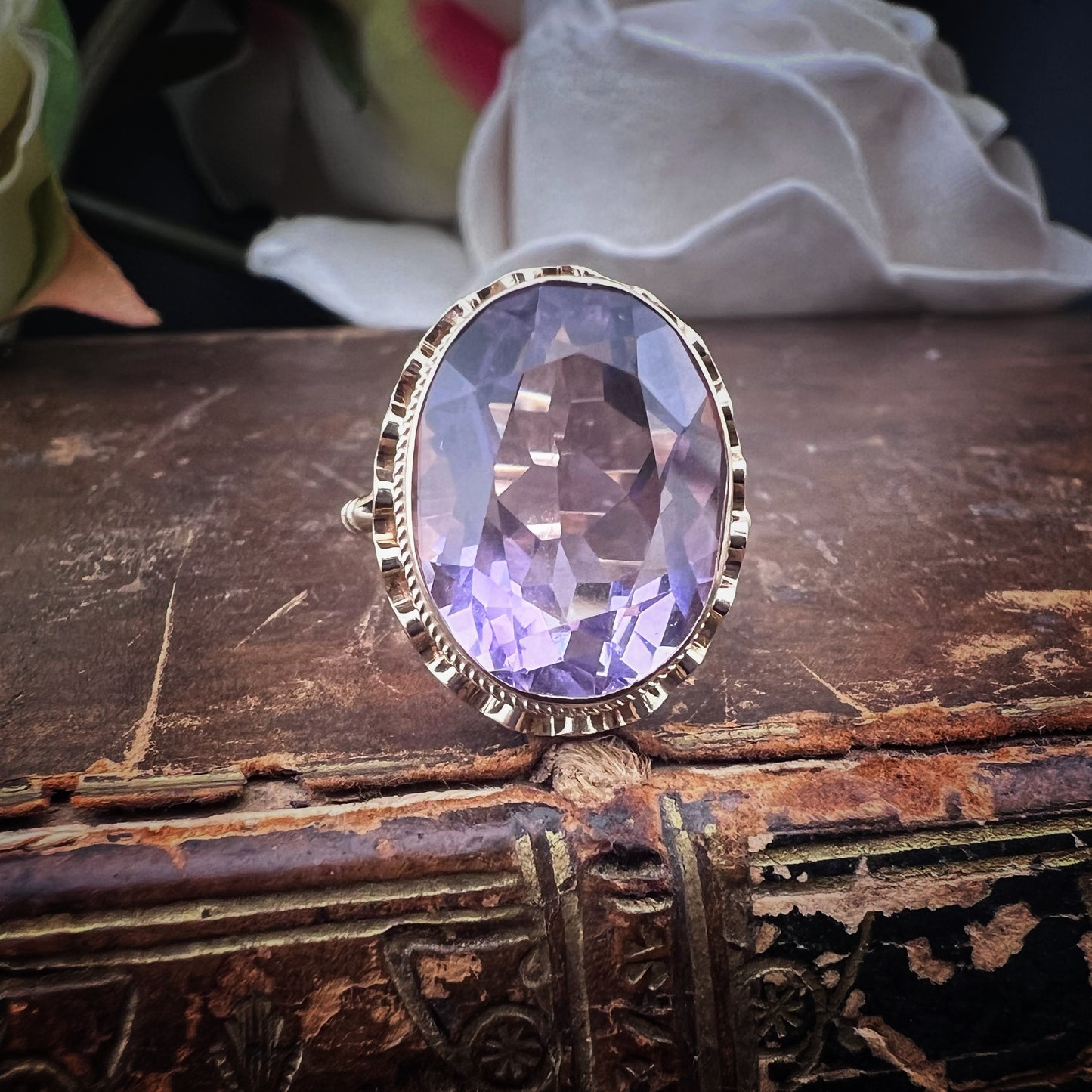 Anello vintage in oro giallo con ametista