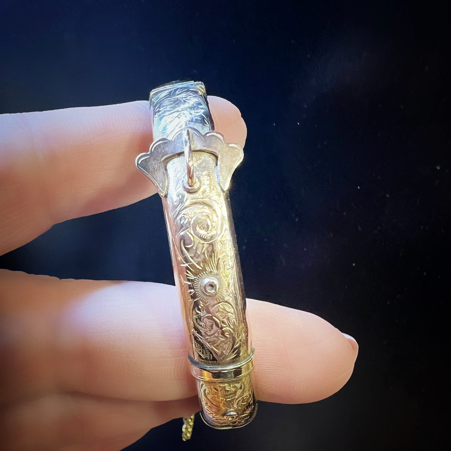 Antique cuff bracelet with buckle decoration - Chester 1914