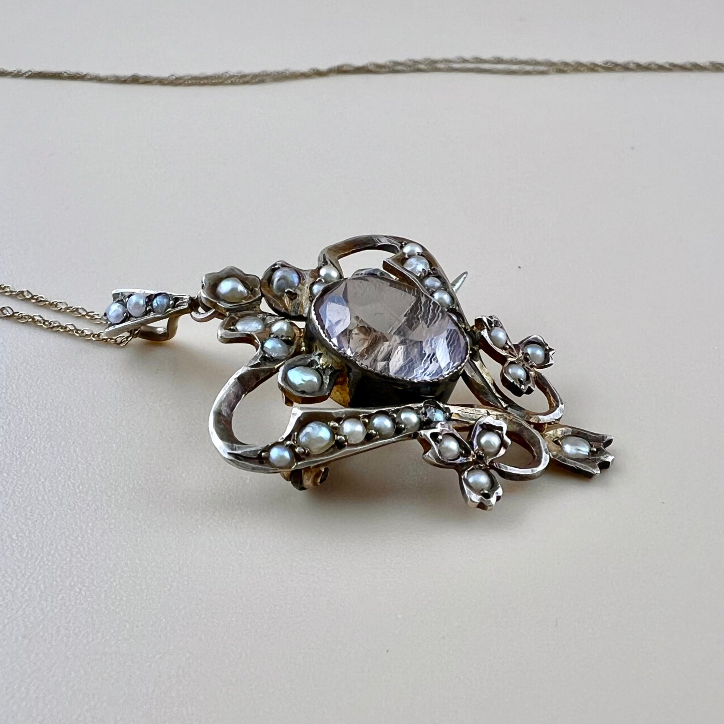 9ct gold lavalier brooch pendant with amethyst and pearls