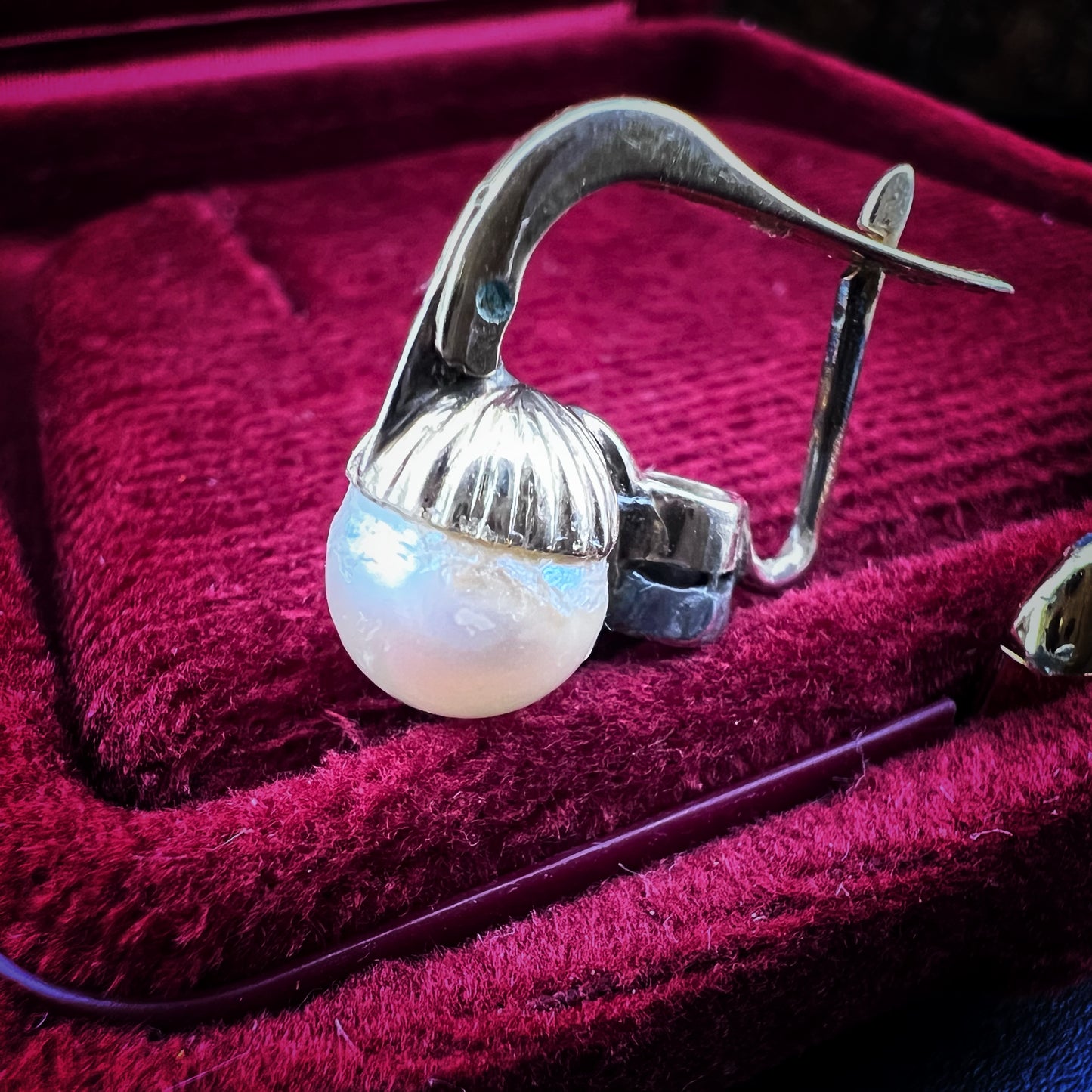 1950s earrings in 18k gold with natural pearls and rosette diamonds