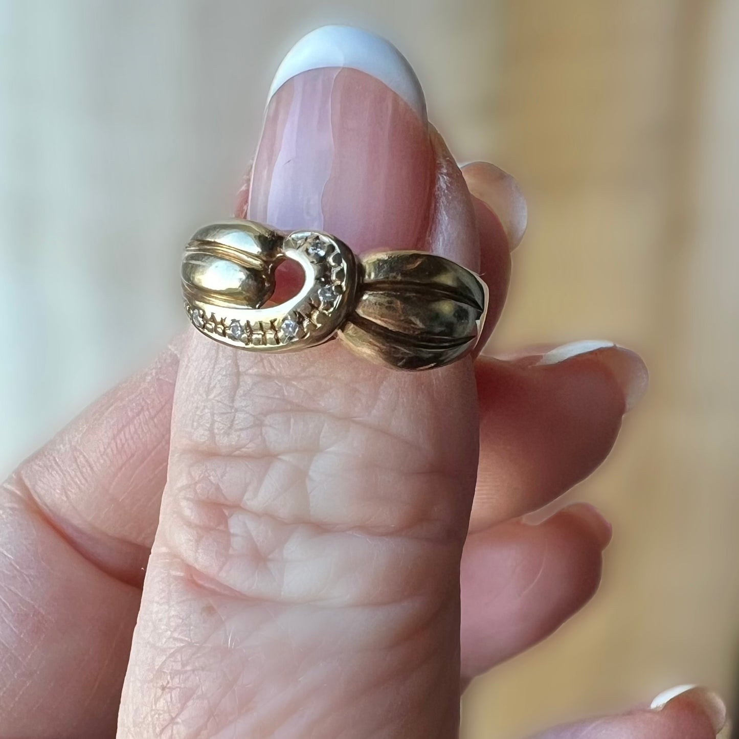 Bandring mit Diamanten