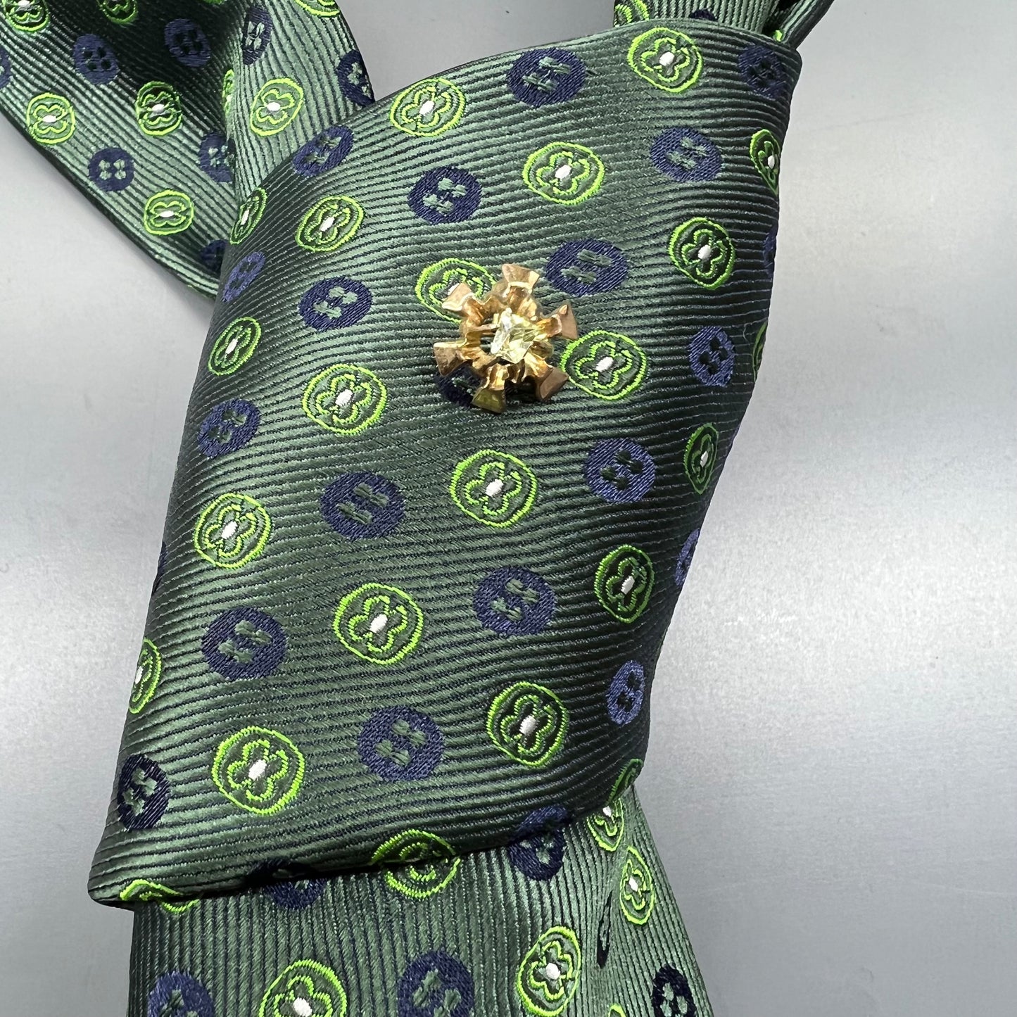 Viktorianische Krawattennadel aus 9 Karat Gold mit trapezförmigem Diamant