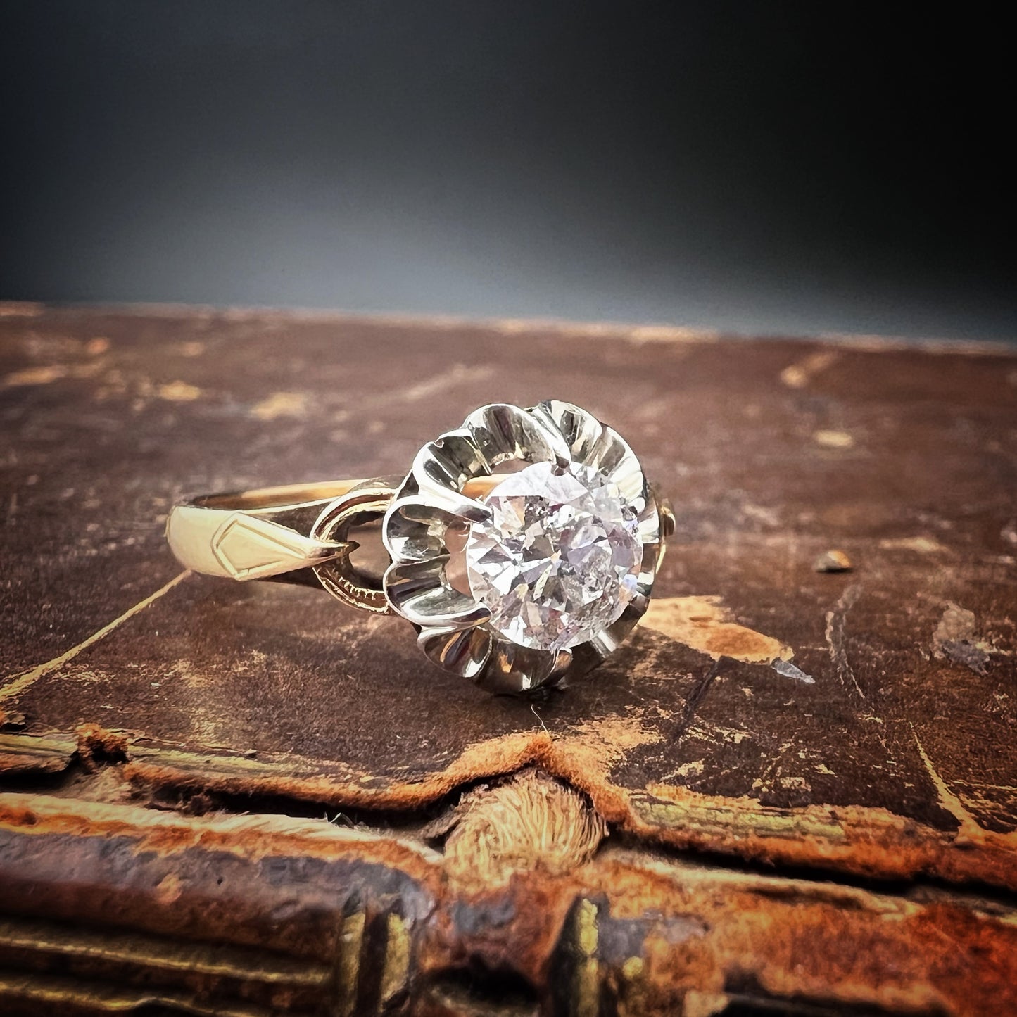 Solitärring aus 18 Karat Gold, Italien, ca. 1930