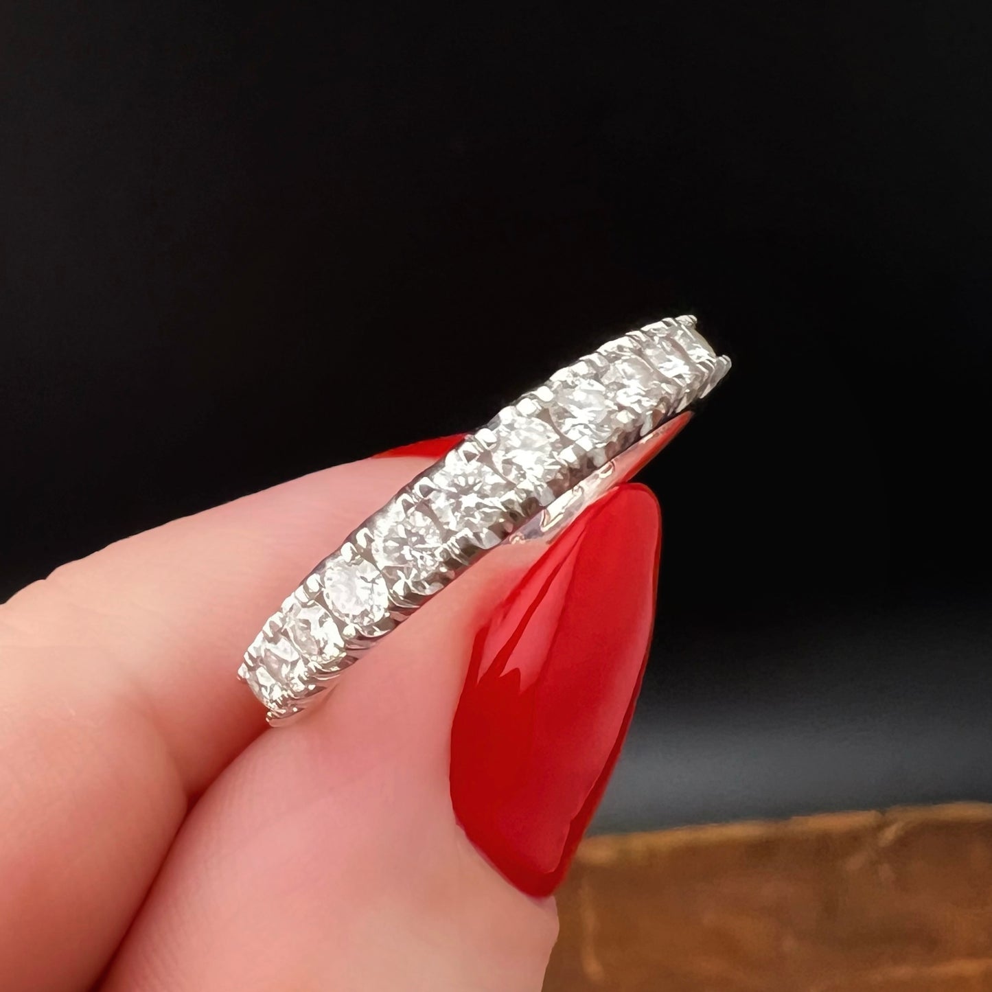 18k white gold Riviera wedding ring with 11 certified IF/VS G/H diamonds