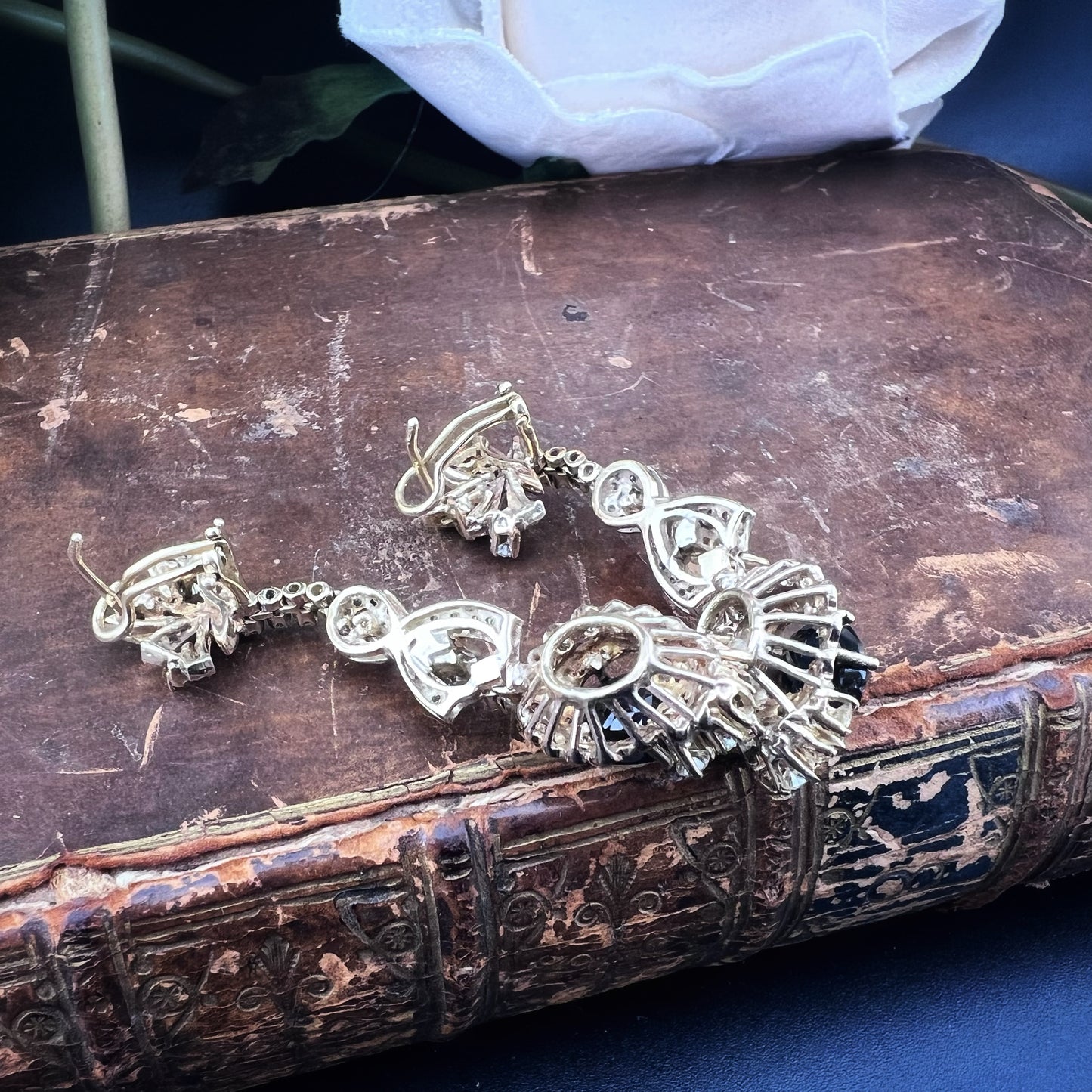 Grandi Orecchini Pendenti Vintage con Zaffiri Naturali e Diamanti – Oro Giallo 14kt
