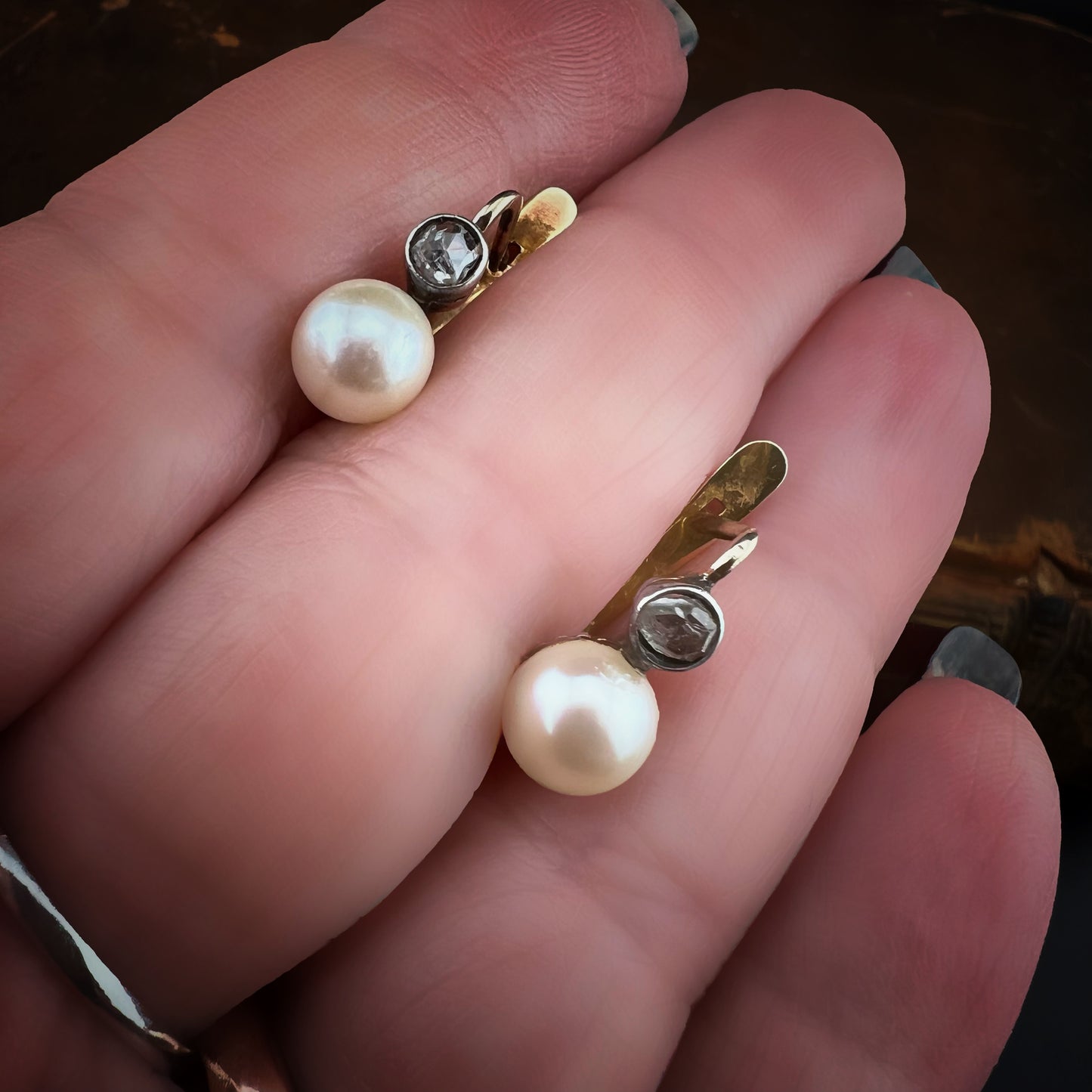 1950s earrings in 18k gold with natural pearls and rosette diamonds