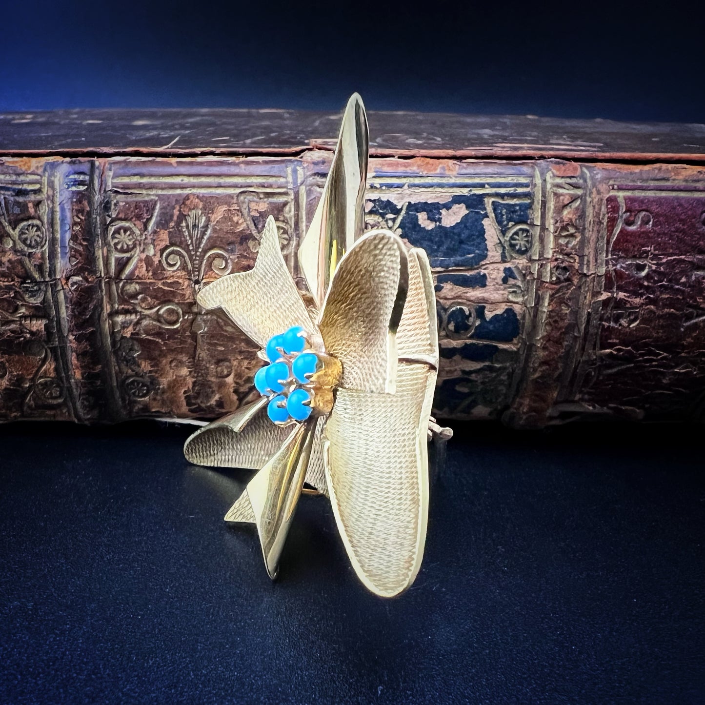 Spilla vintage in oro 18 ct con turchesi – Anni ‘40/‘50
