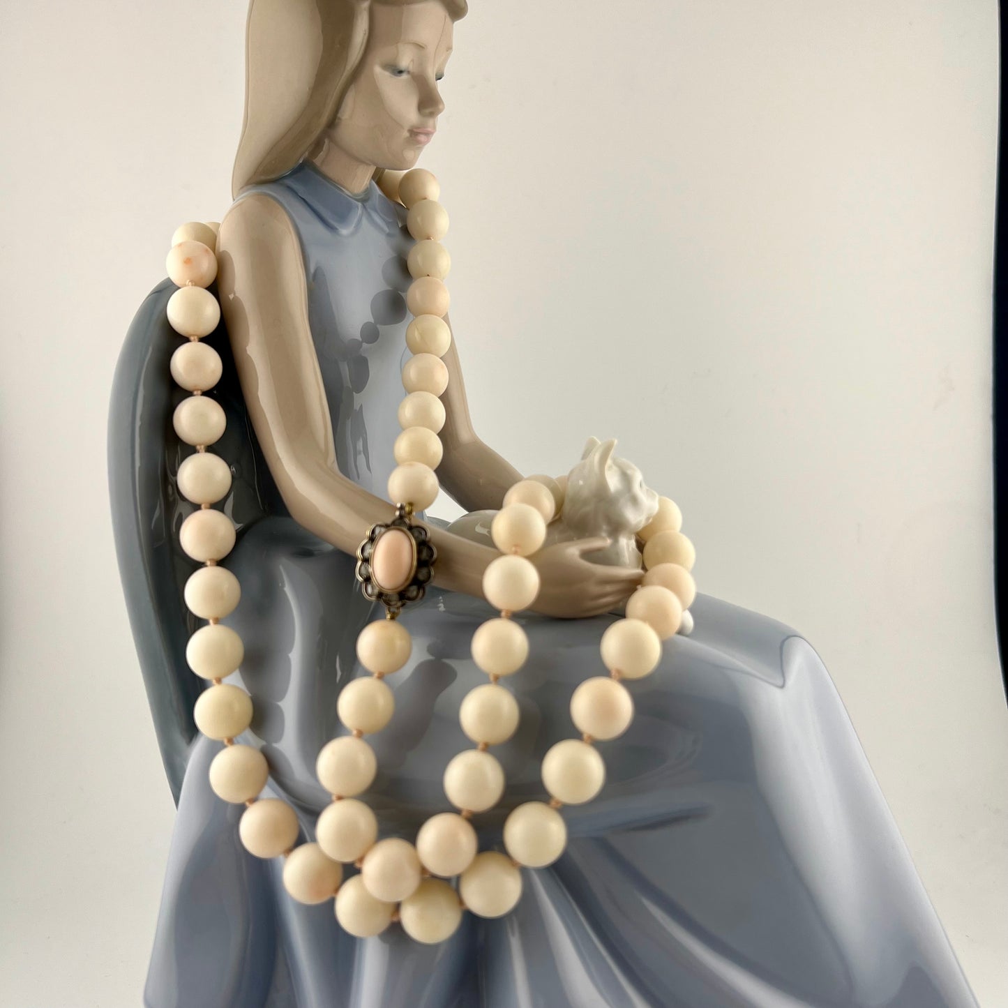 Long necklace with pinkish white Japanese coral “Shiro”