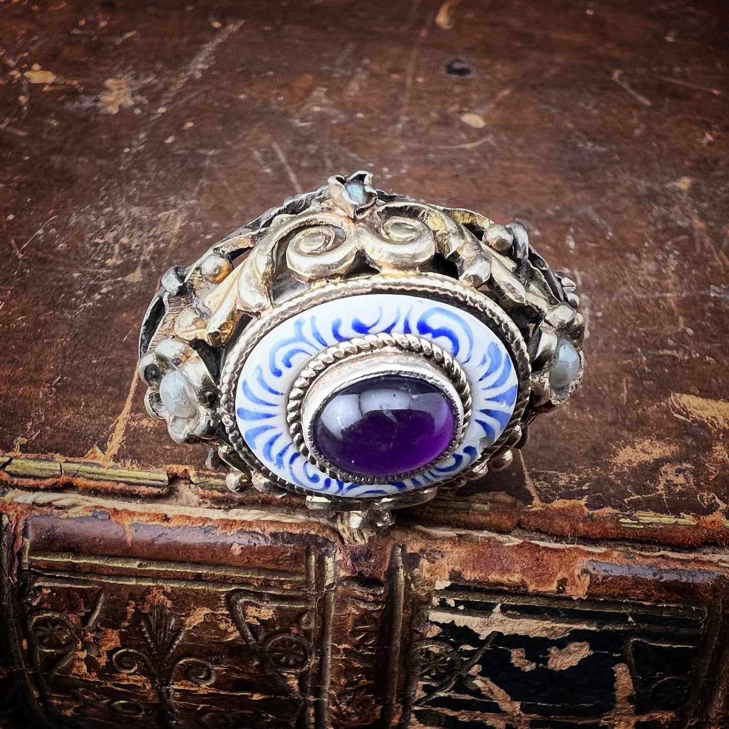 Antique Ring with Austro-Hungarian Brooch and Cabochon Amethyst in Gold-Plated Silver and Gold