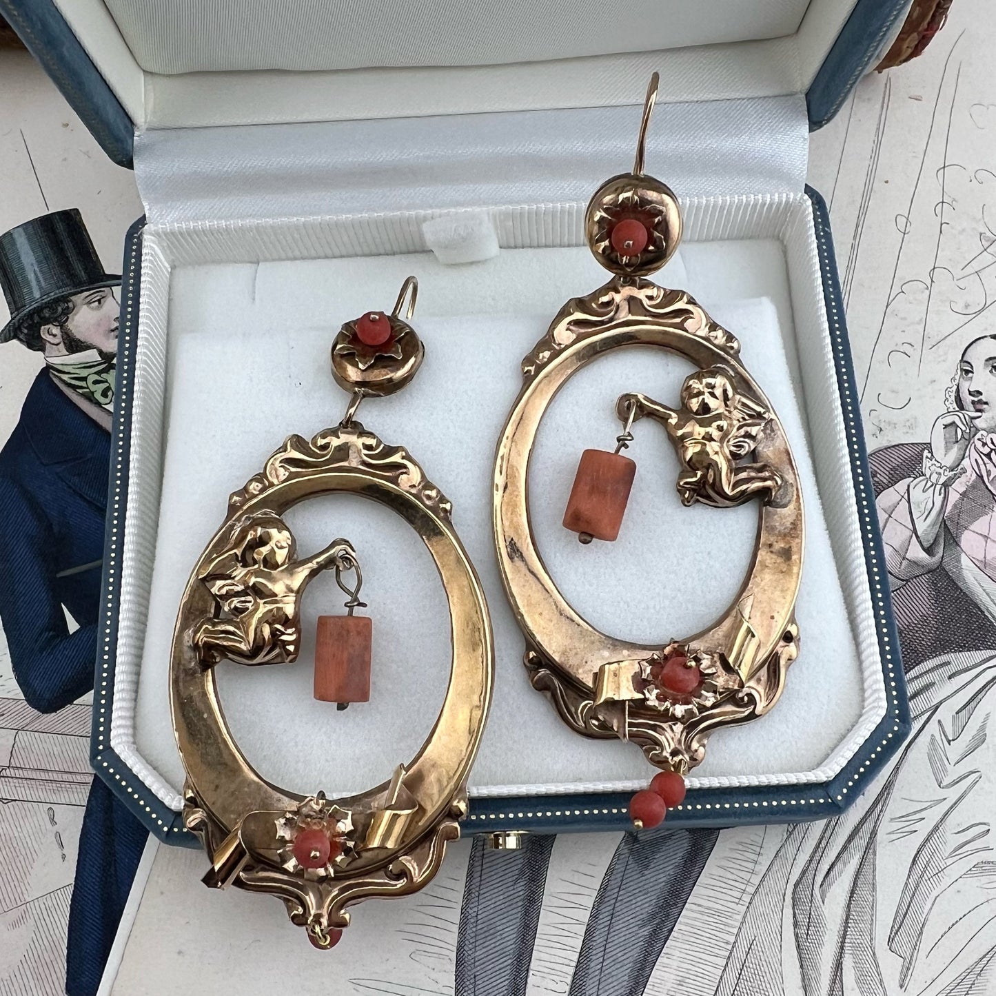 Orecchini Borbonici con Putto e Coralli — Modello Rarissimo, Regno delle Due Sicilie, metà ‘800
