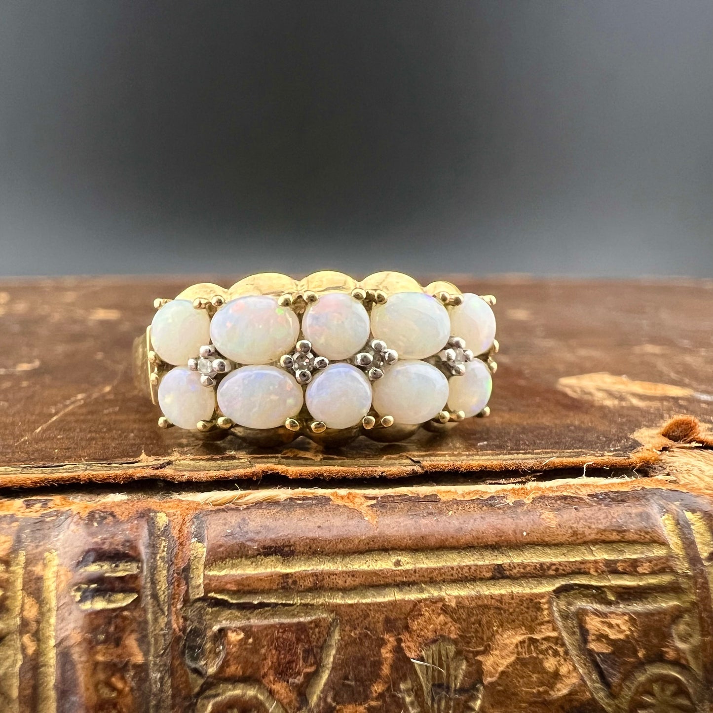 9ct yellow gold ring with opals and diamonds