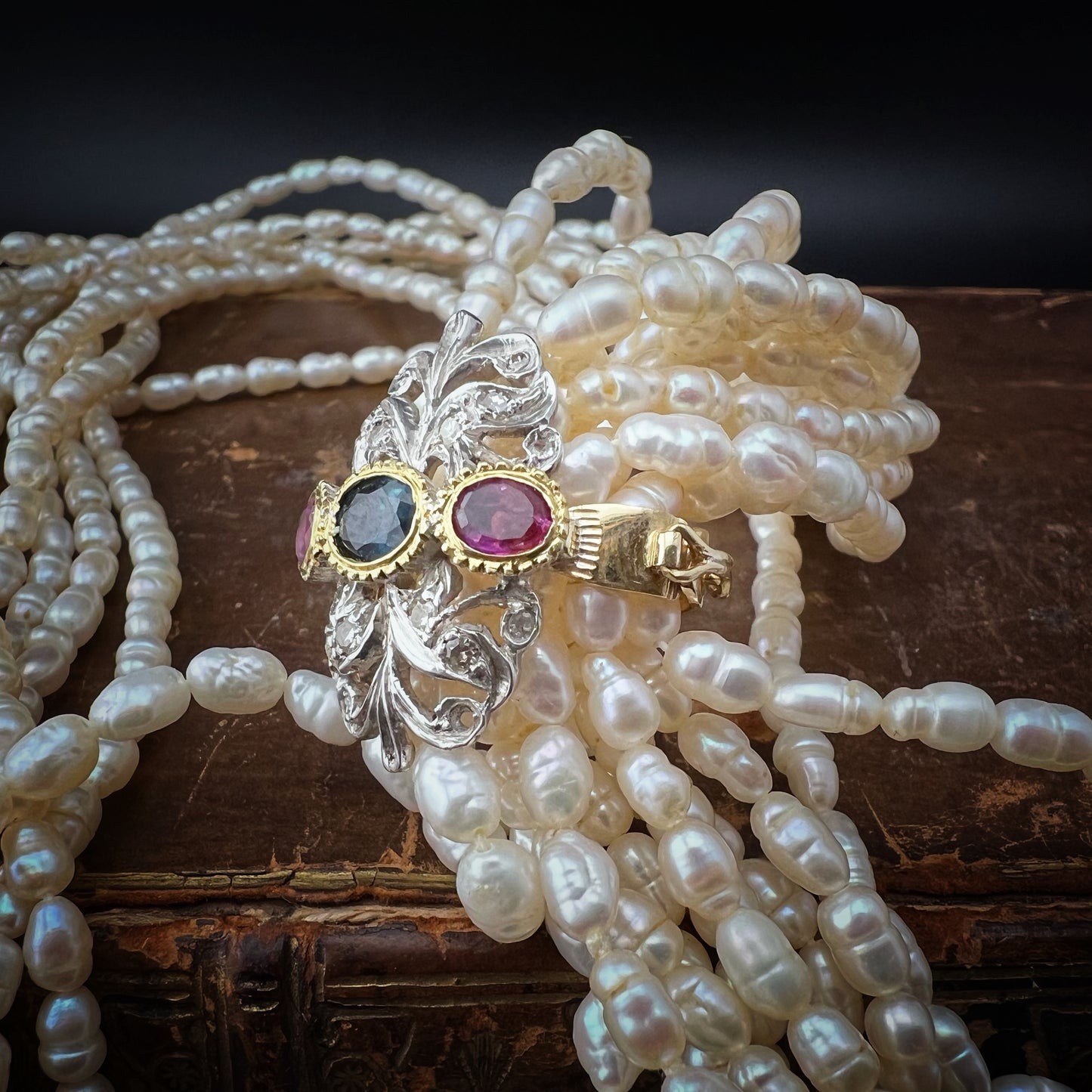 Vintage 18k yellow gold pearl clasp with sapphire, rubies and diamonds
