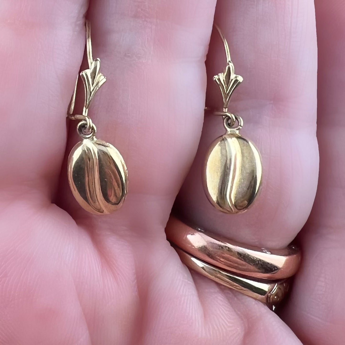 Vintage English 9ct gold coffee bean earrings