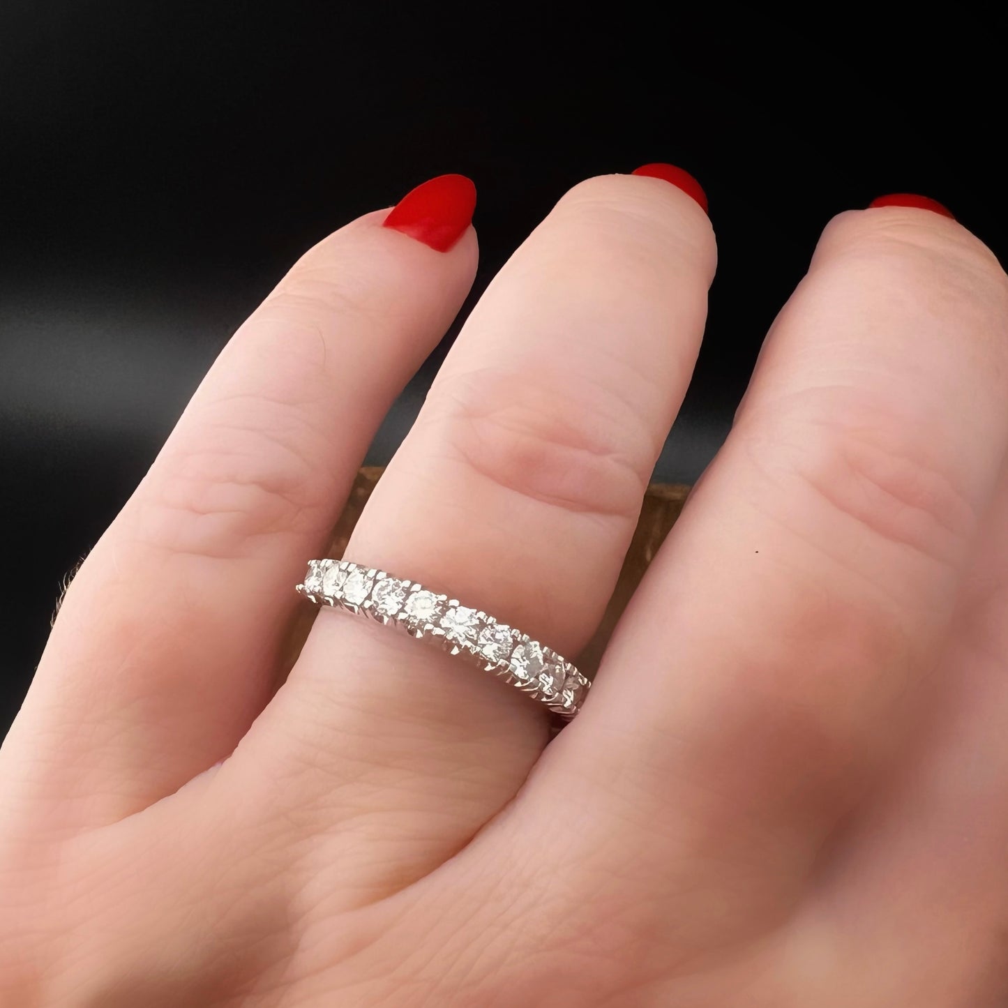 18k white gold Riviera wedding ring with 11 certified IF/VS G/H diamonds