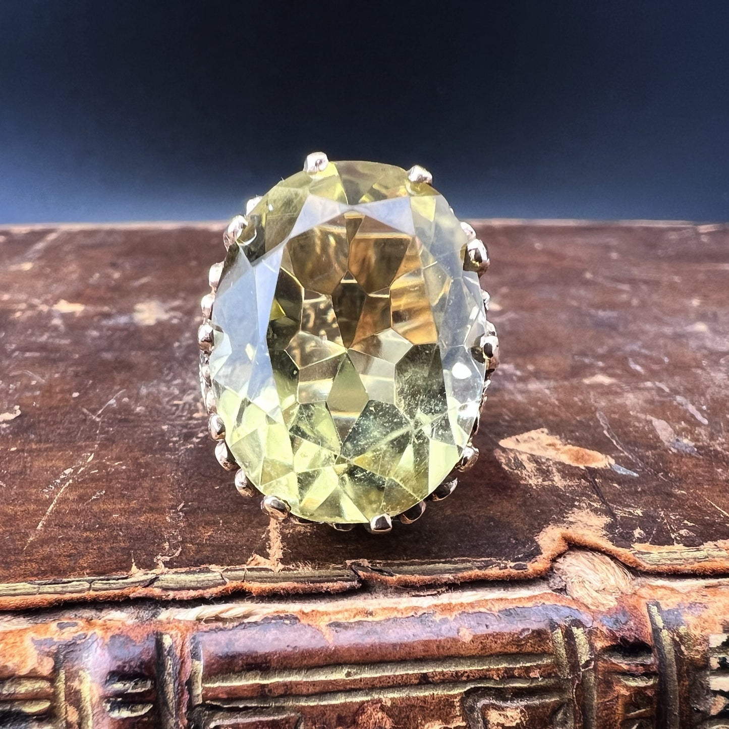 Gold cocktail ring with lemon citrine 35 ct London 1967