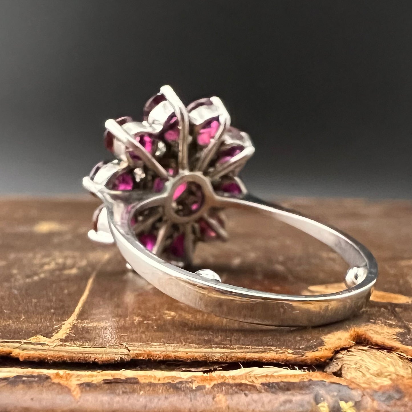 18K gold natural ruby and diamond daisy ring