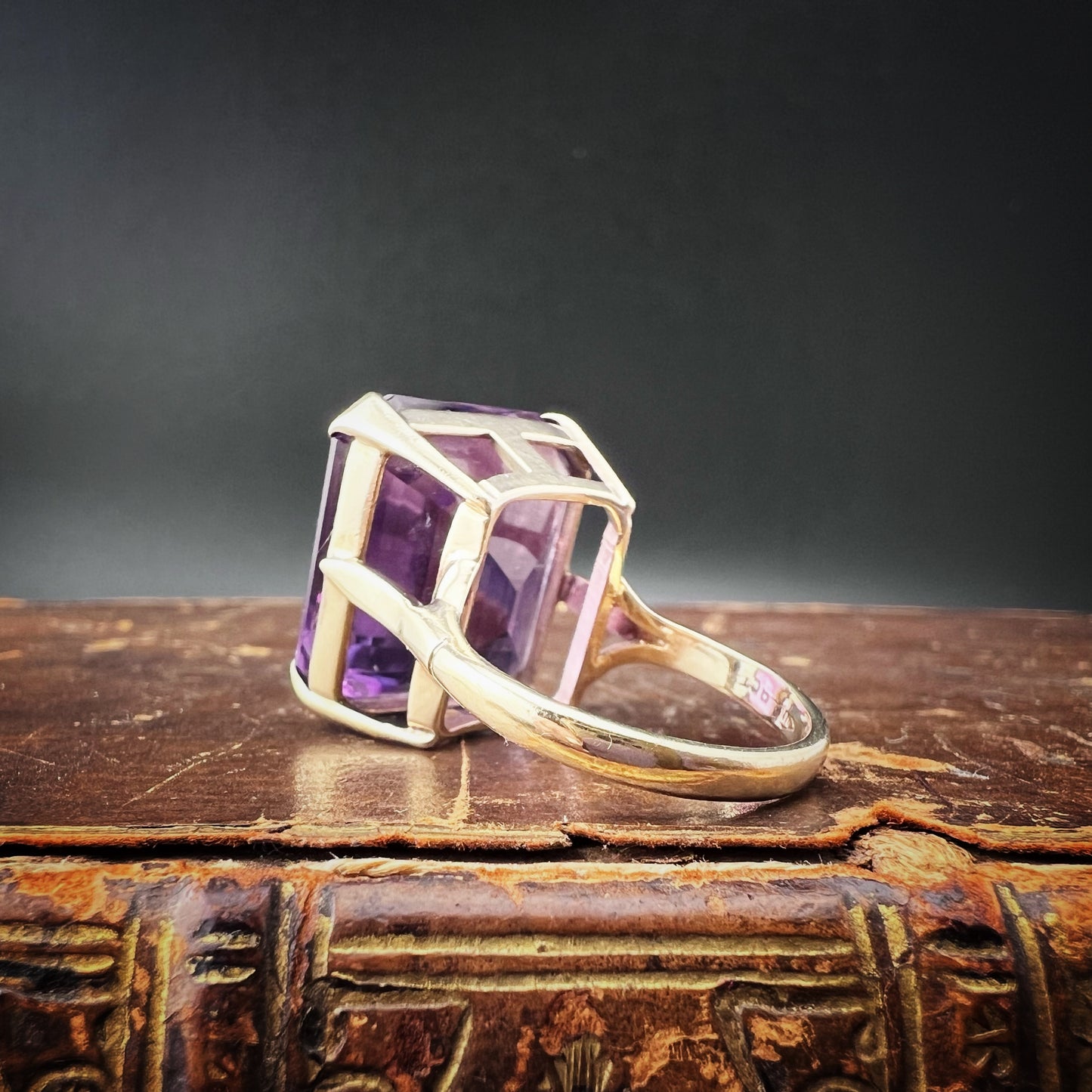 1960s gold cocktail ring with large 23.65 ct amethyst