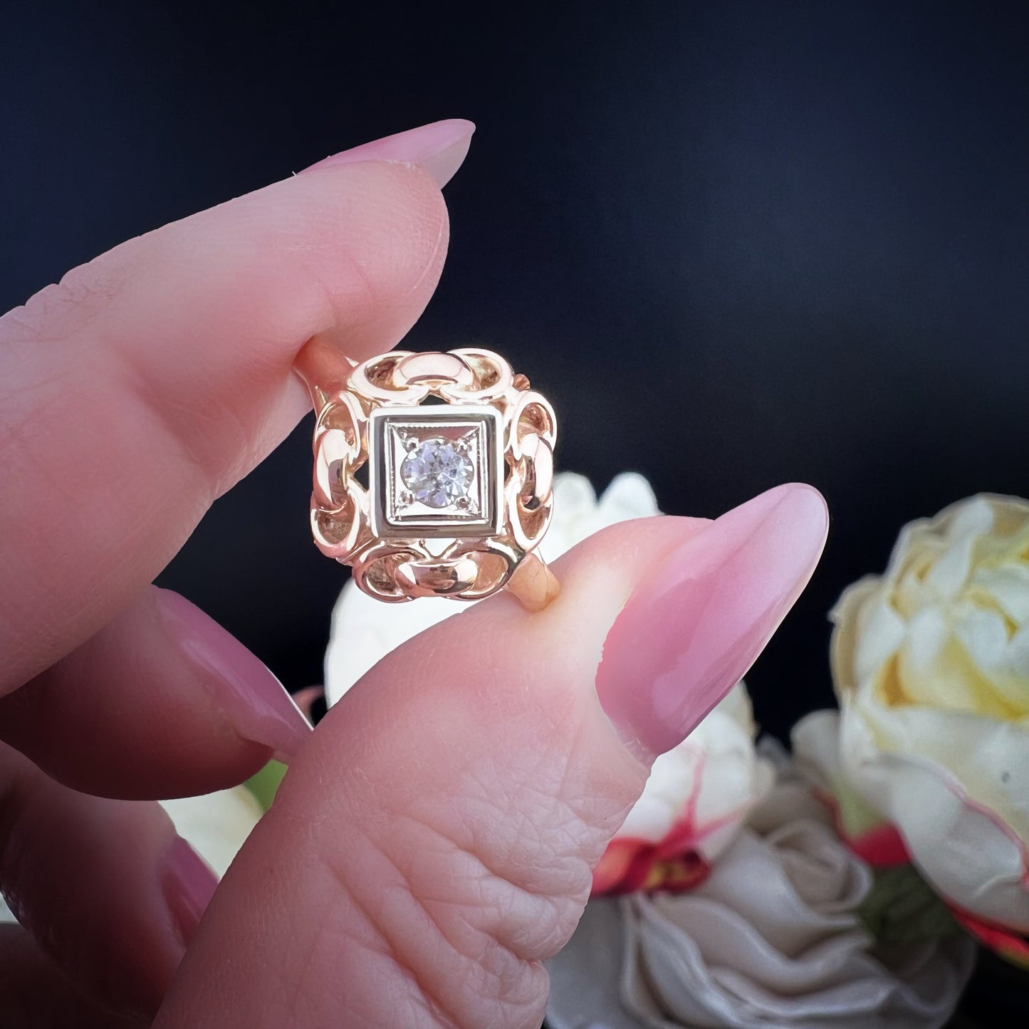 18 kt Gelbgoldring mit Leukosaphiren – Anfang des 20. Jahrhunderts