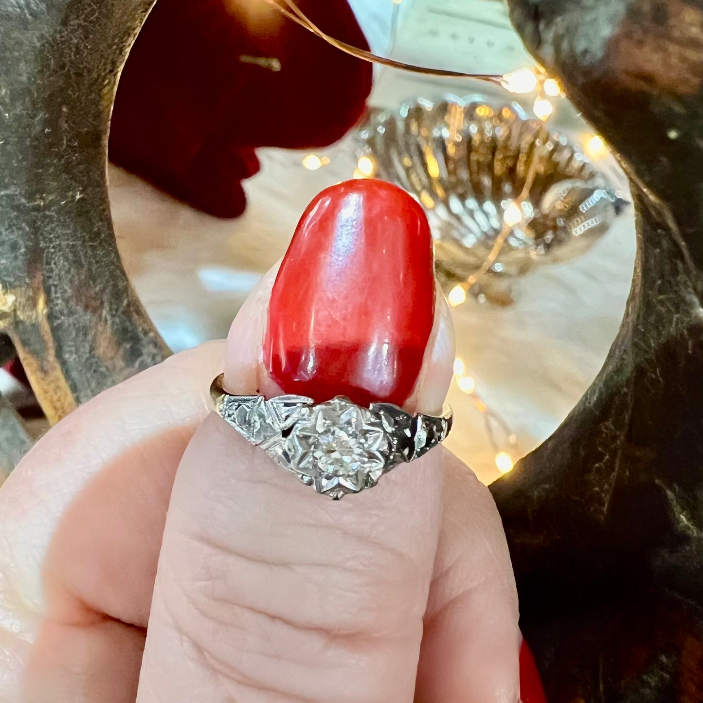 Antique solitaire in platinum gold and diamond