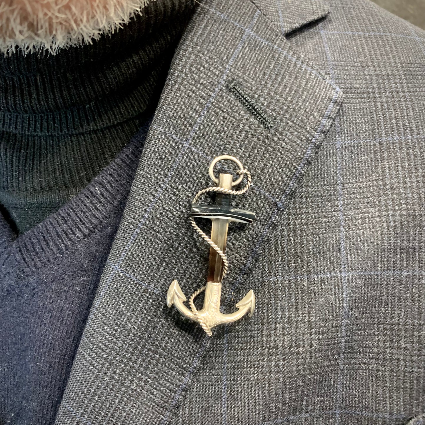 Antique Scottish anchor brooch with silver and agate top