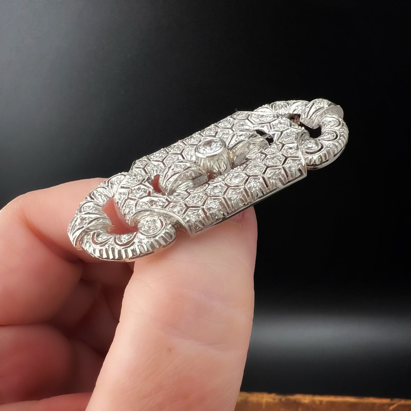 Art-Deco-Brosche aus Platin und Diamanten