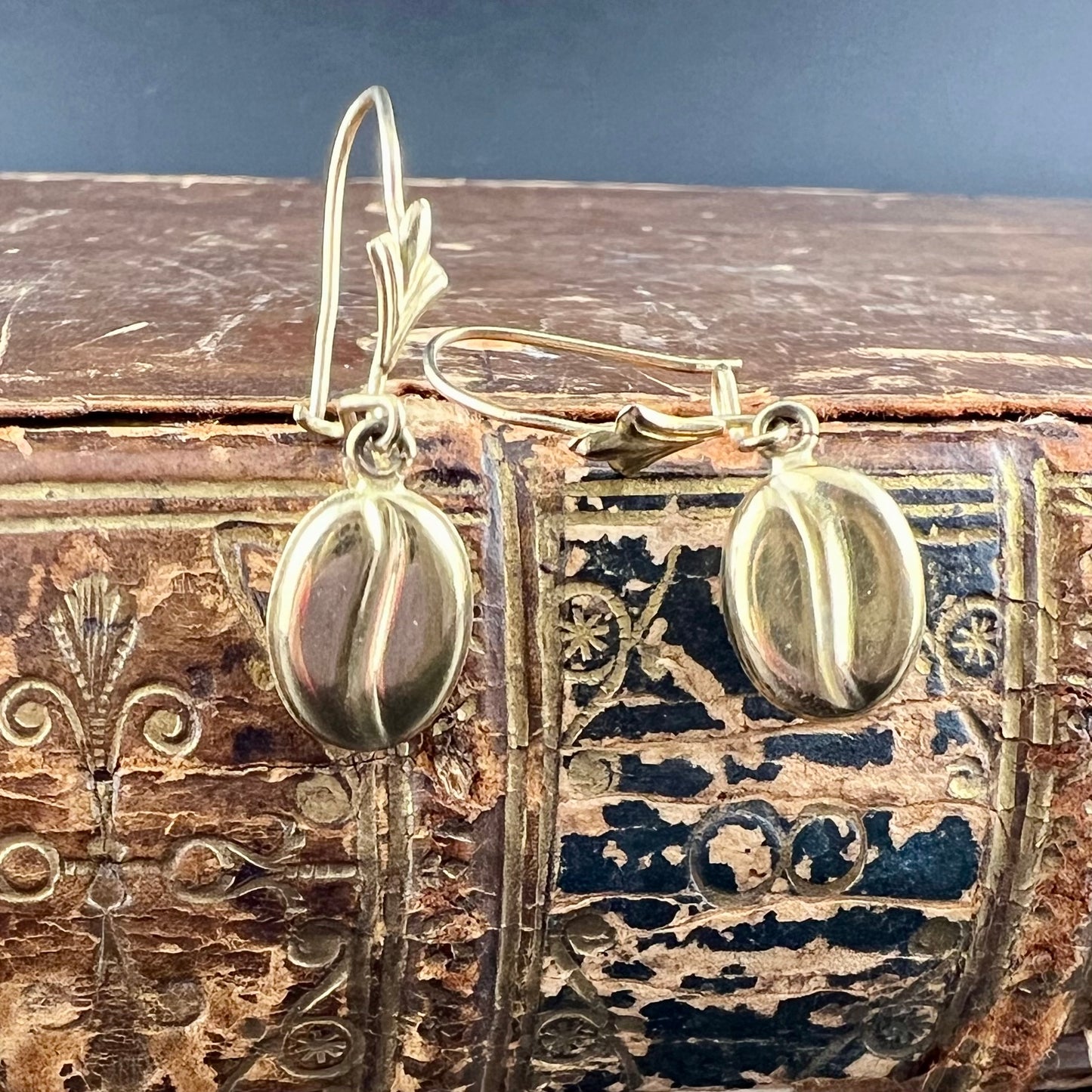 Vintage English 9ct gold coffee bean earrings