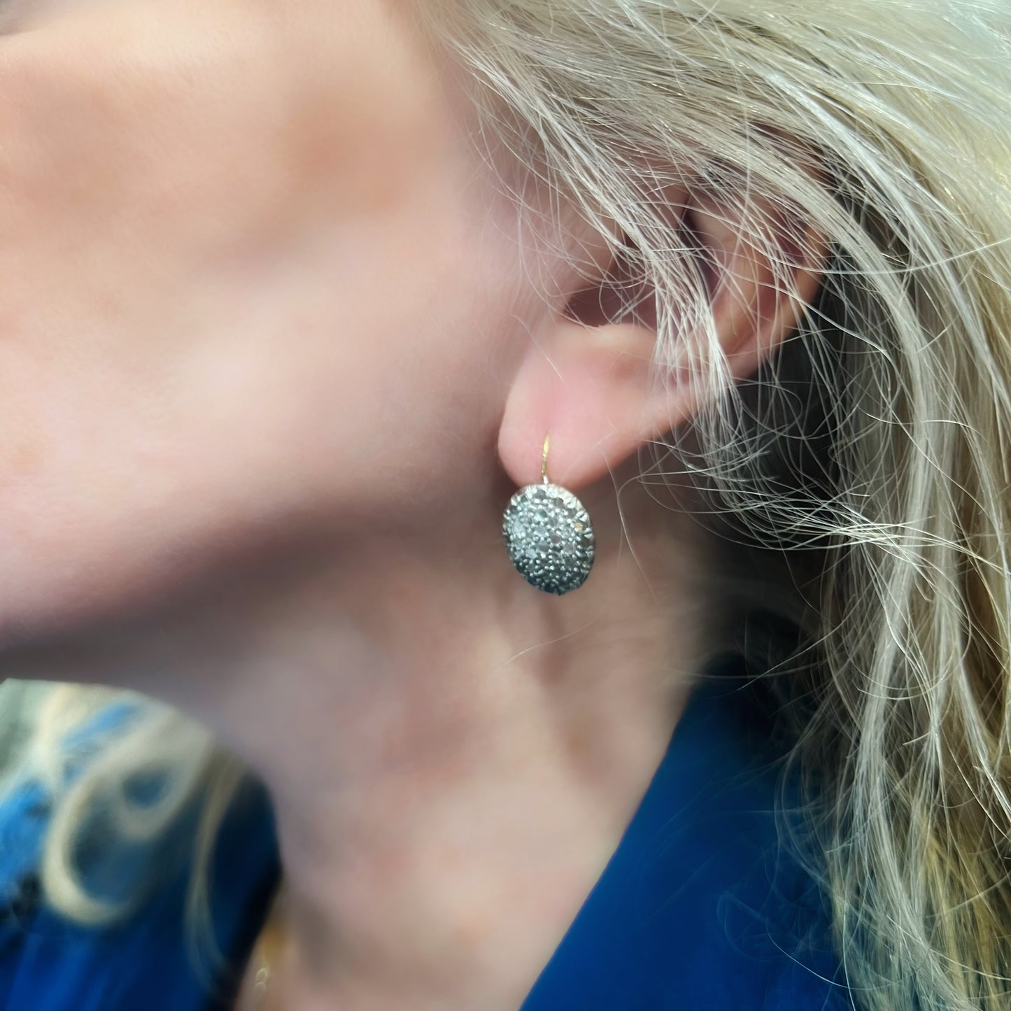 Pair of oval patch earrings, 18 ct gold, silver and diamond rosettes
