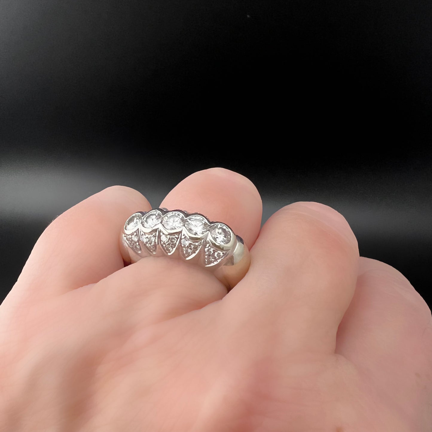 Riviera-Bandring aus 18 Karat Gold und Diamanten von insgesamt 1,40 Karat