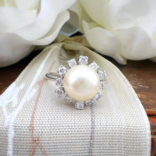 Anello Vintage Asprey in Oro Bianco 18 ct con Perla e Diamanti