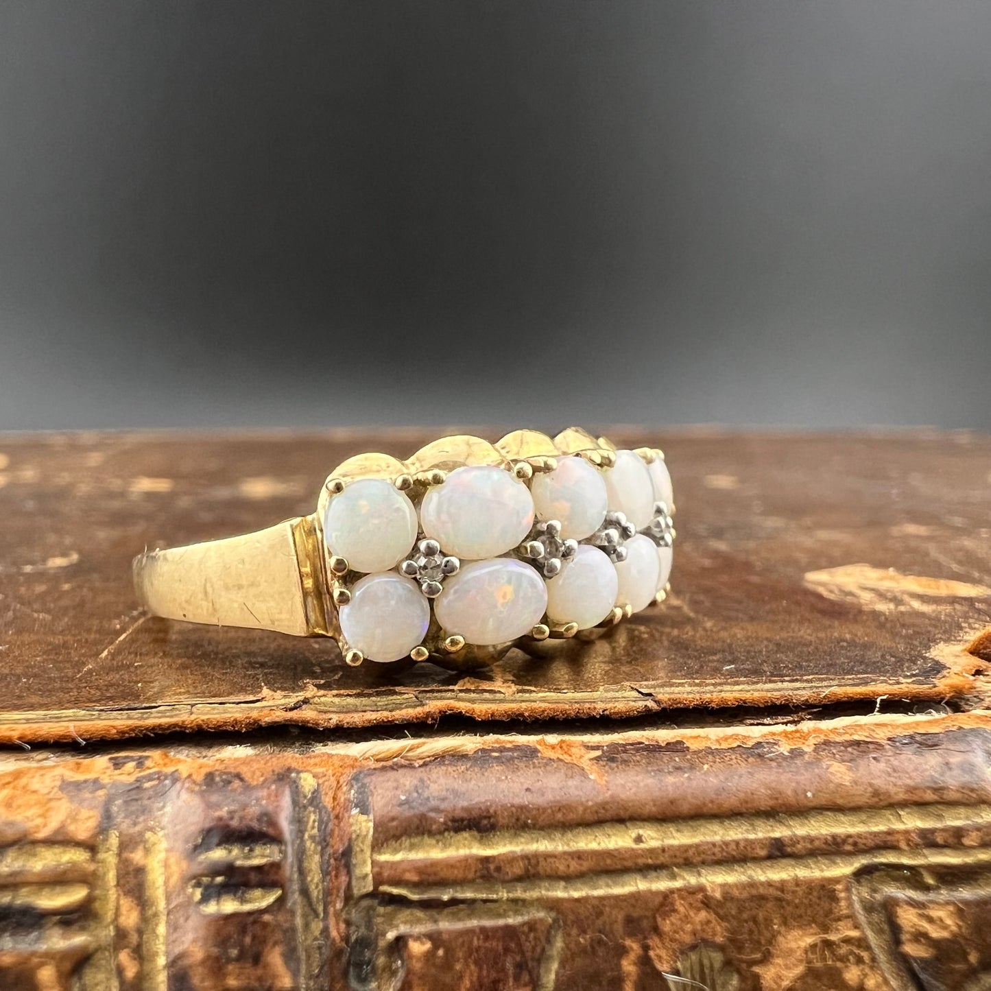 9ct yellow gold ring with opals and diamonds