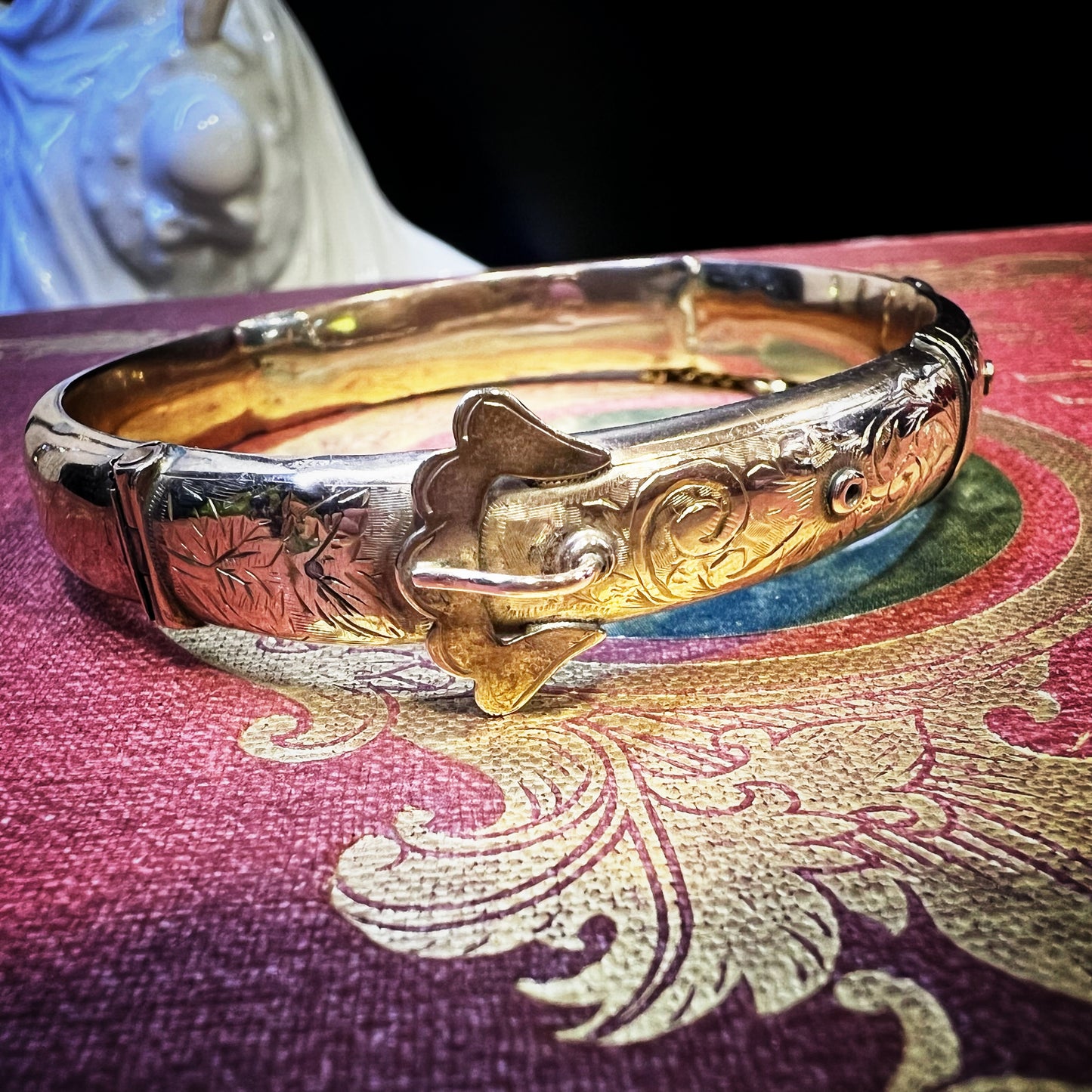 Antique cuff bracelet with buckle decoration - Chester 1914