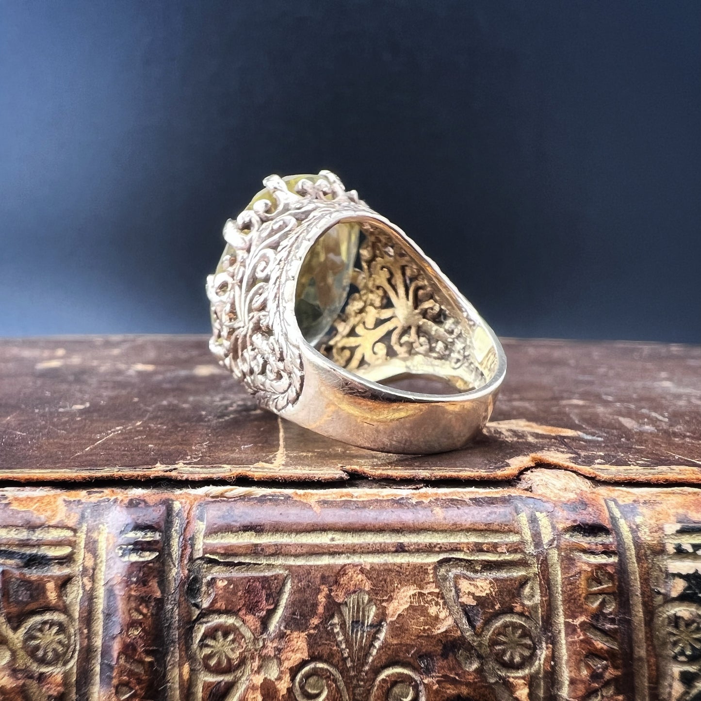 Gold cocktail ring with lemon citrine 35 ct London 1967