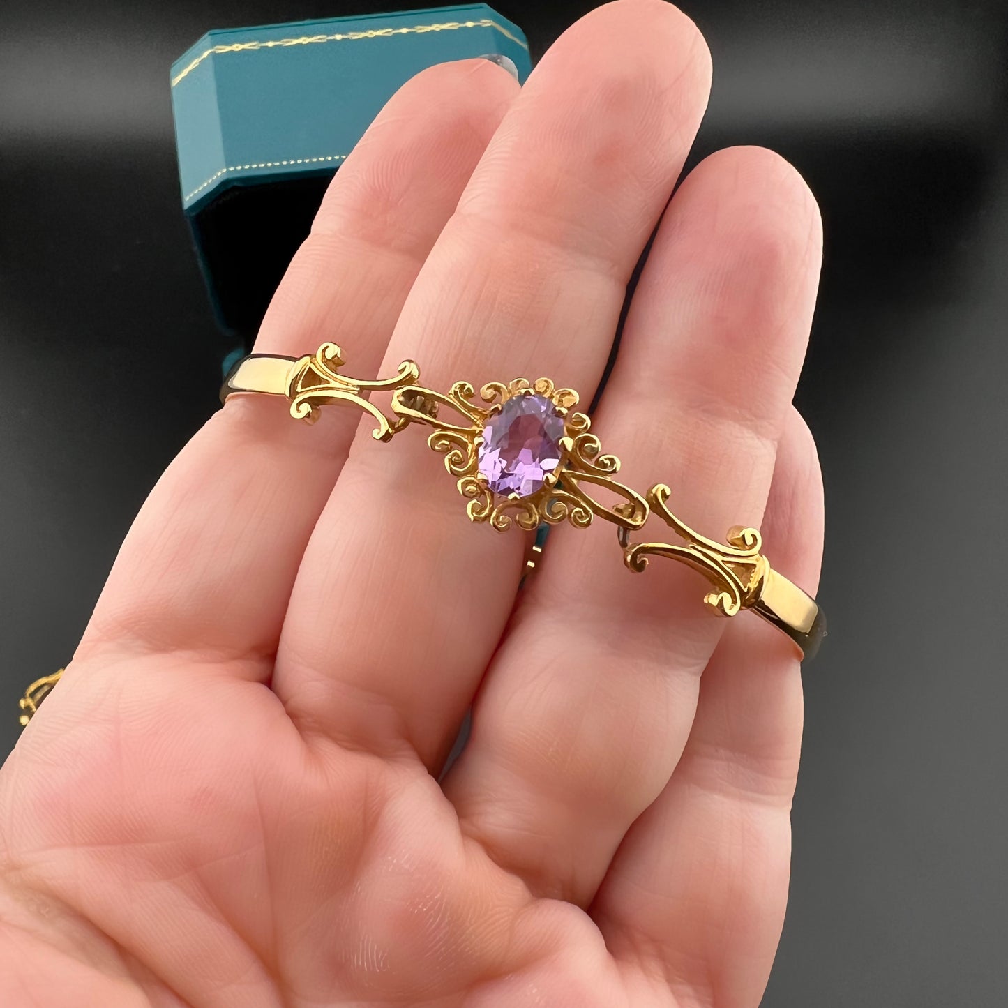 9ct gold and amethyst bracelet and earrings set