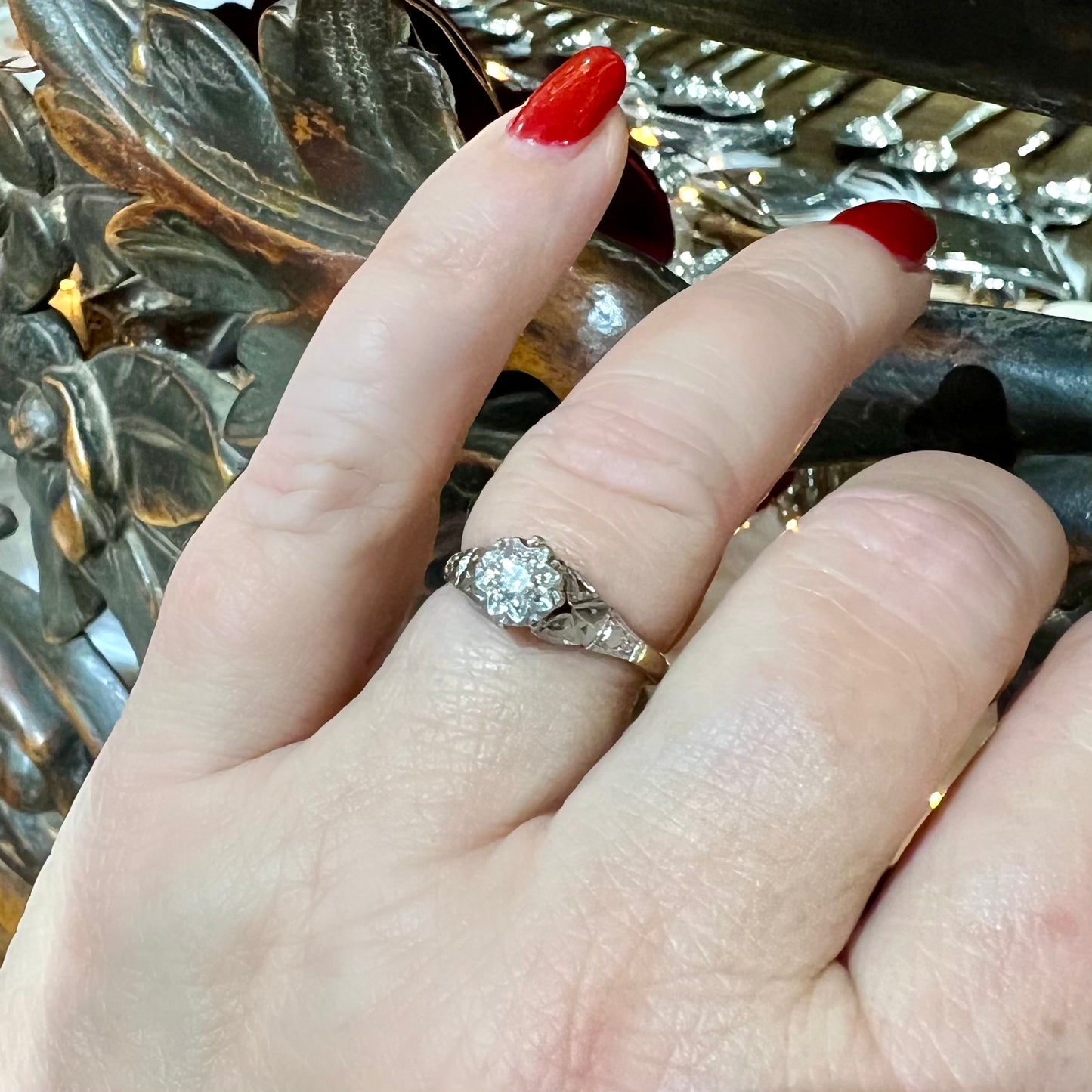 Antique solitaire in platinum gold and diamond