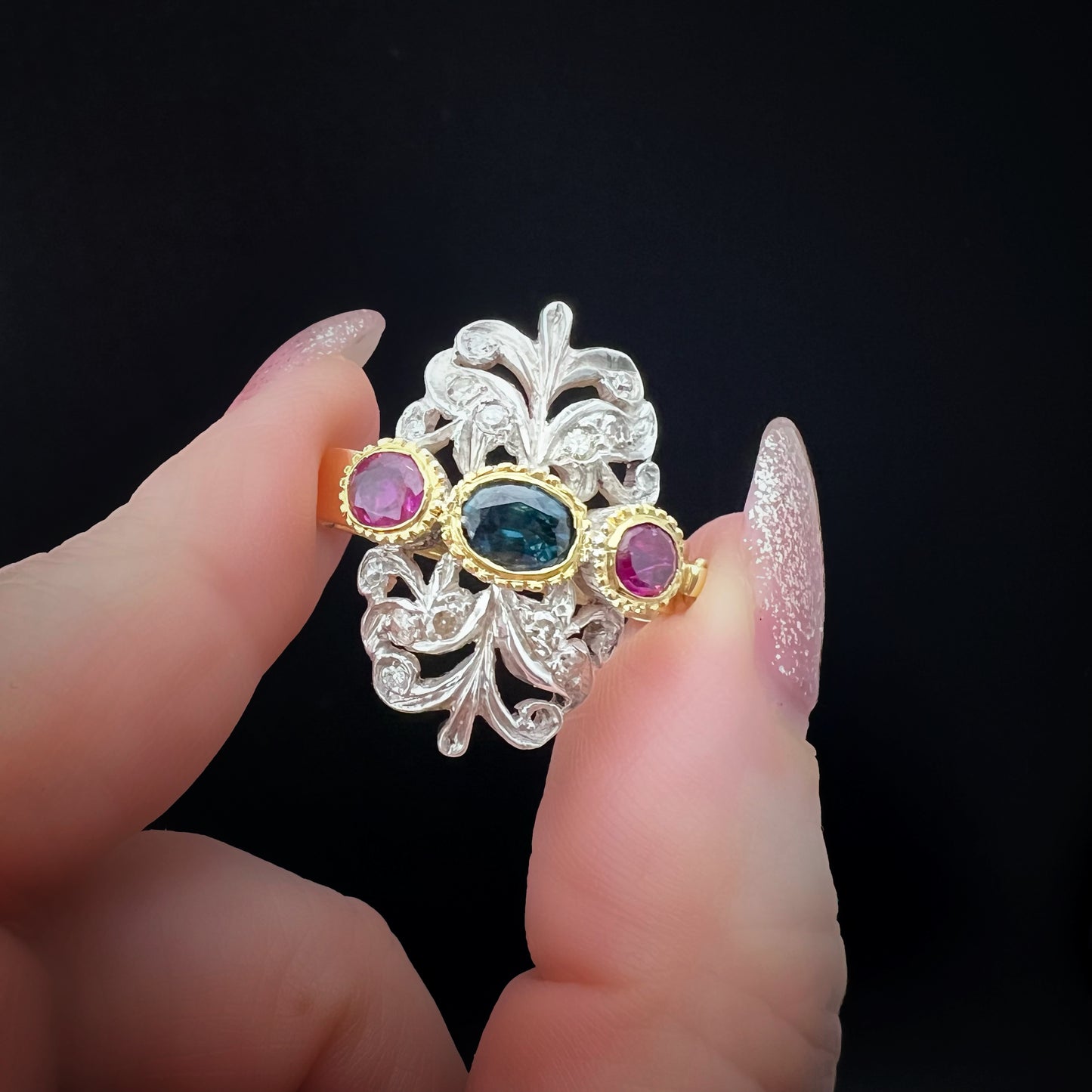 Vintage 18k yellow gold pearl clasp with sapphire, rubies and diamonds