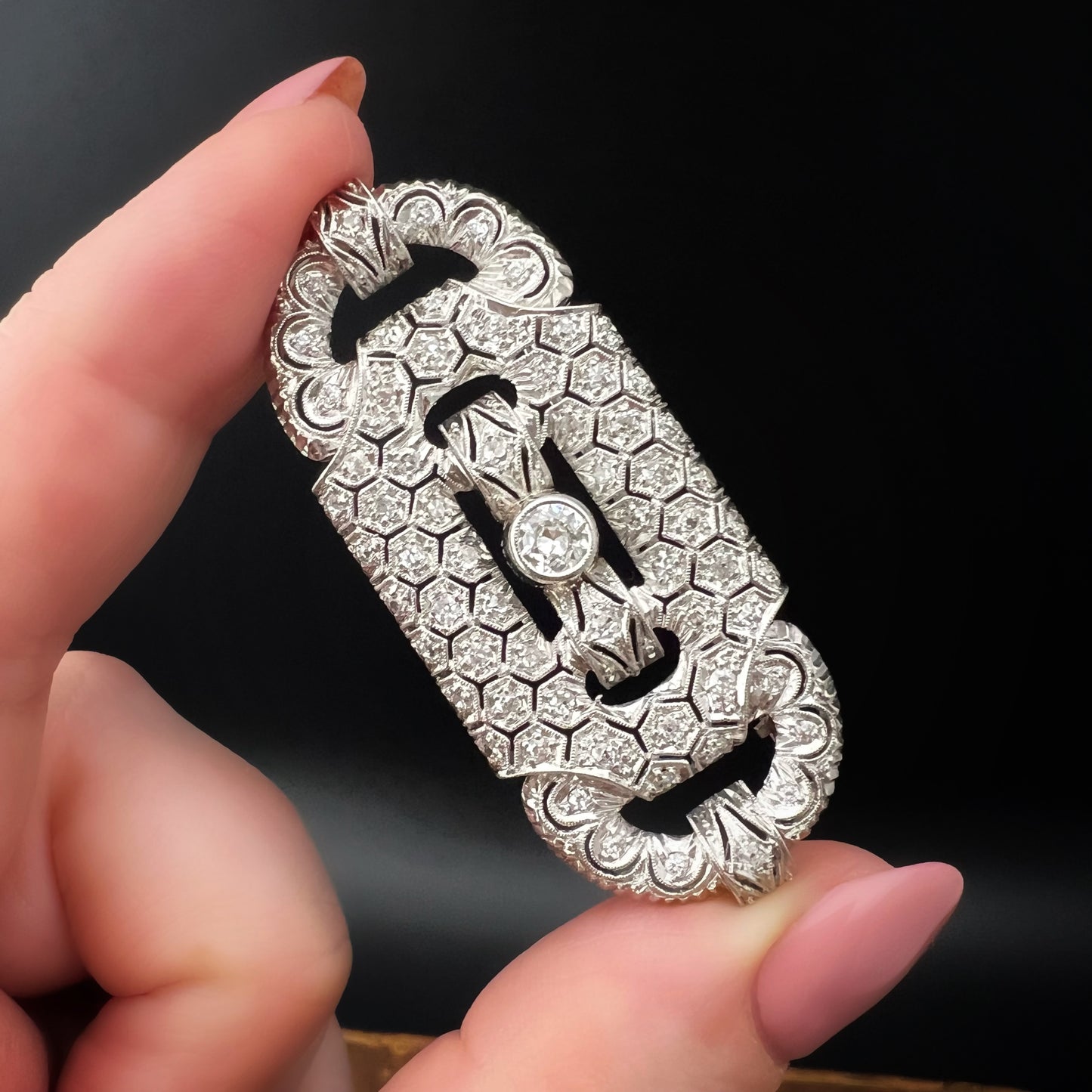 Art-Deco-Brosche aus Platin und Diamanten