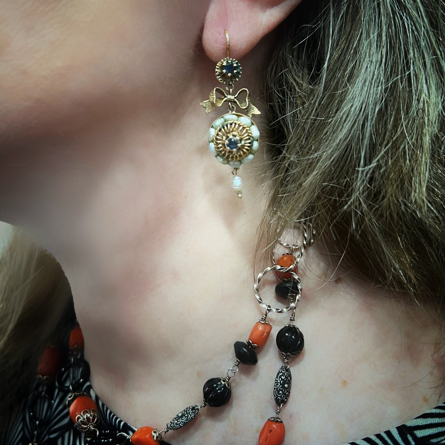 Antique Pair of 10kt Gold Earrings with Sapphires and Baroque Pearls – Late 19th Century