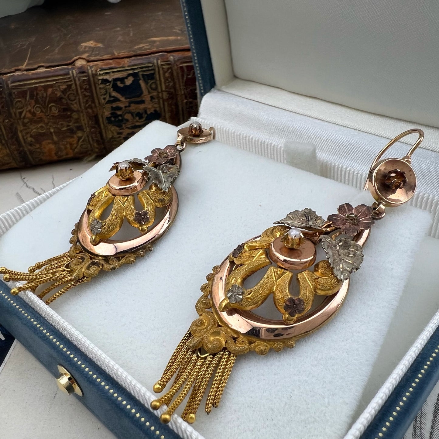 Orecchini Borbonici Tricolore con Perline e Frange — Regno delle Due Sicilie, metà ‘800