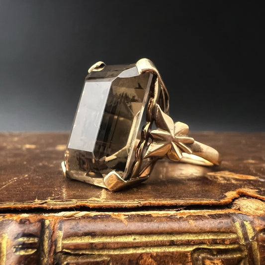 Anello - cocktail ring in oro 9 ct e quarzo fumè