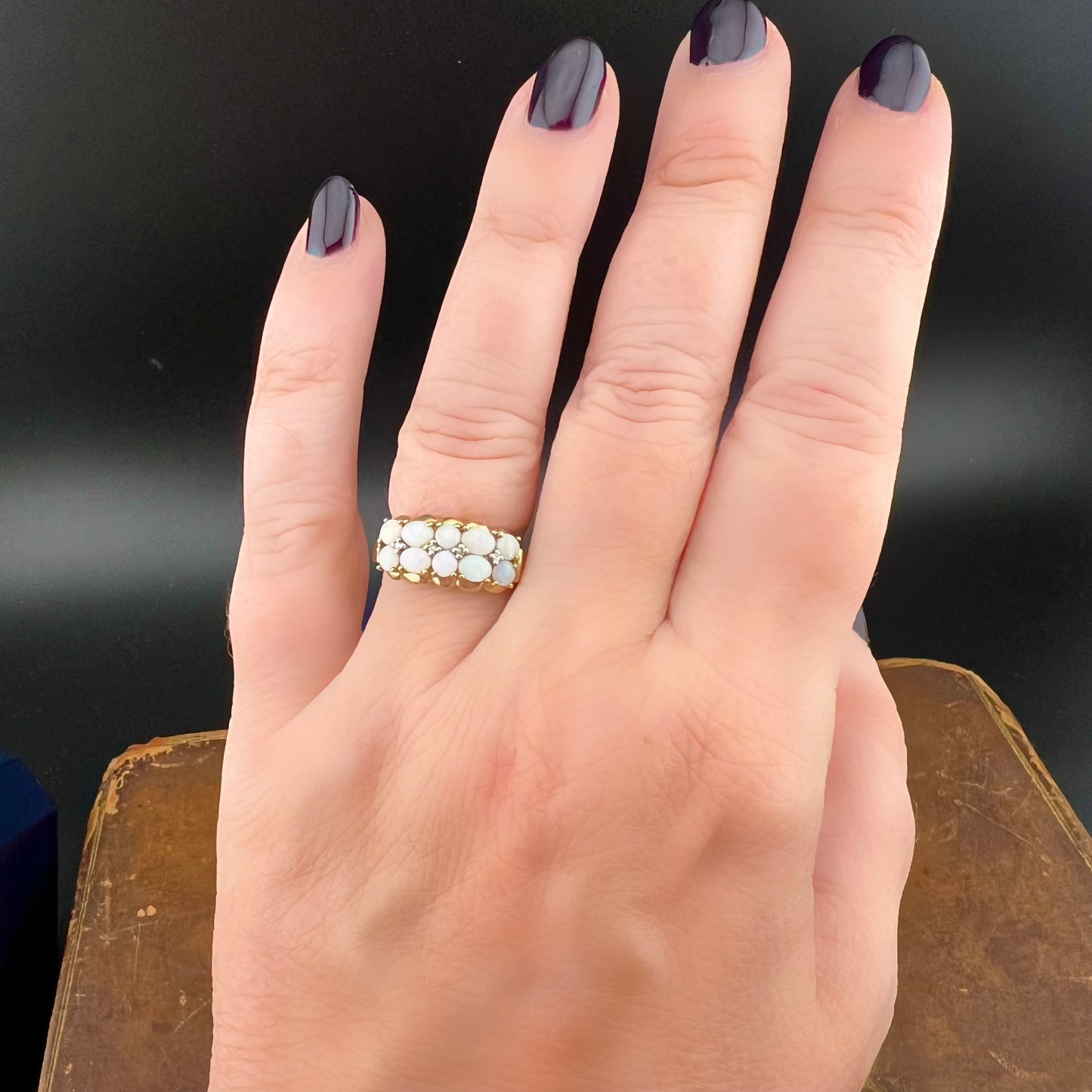 9ct yellow gold ring with opals and diamonds