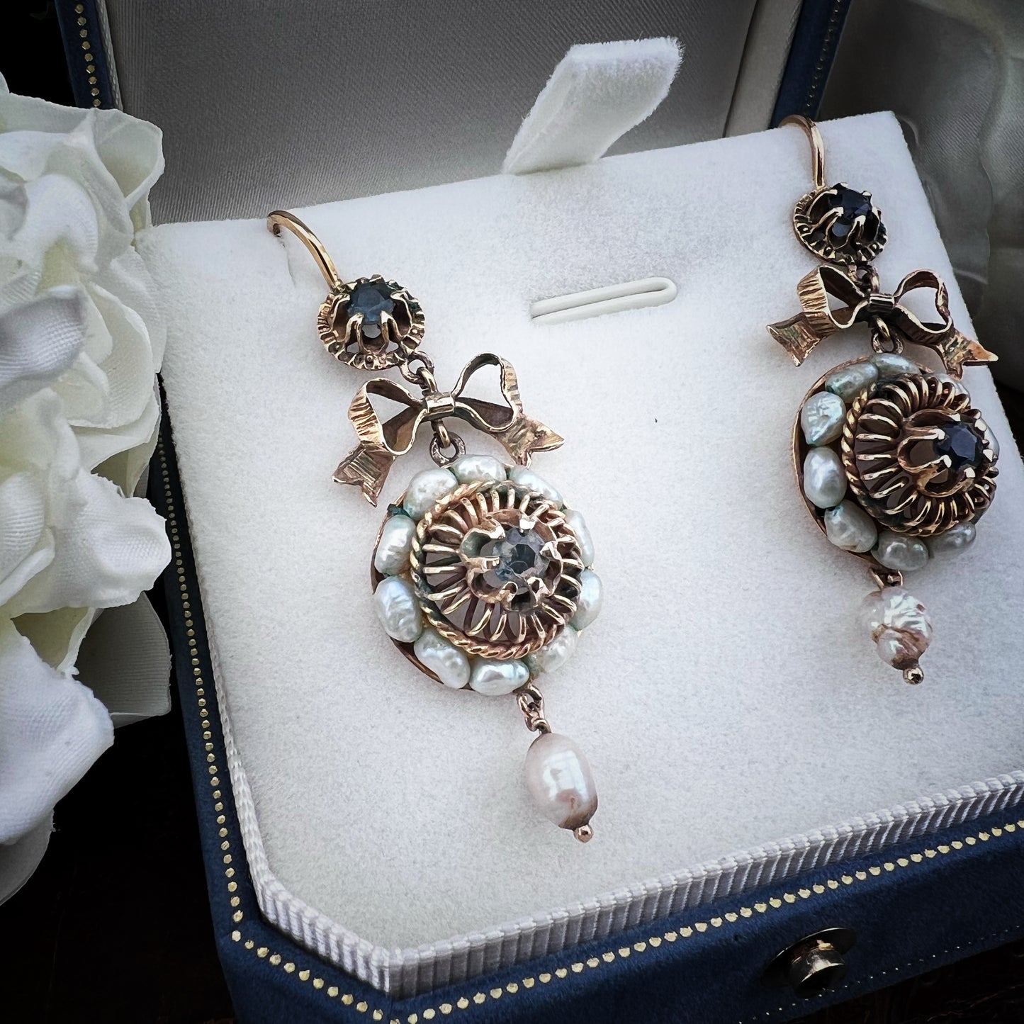 Antique Pair of 10kt Gold Earrings with Sapphires and Baroque Pearls – Late 19th Century