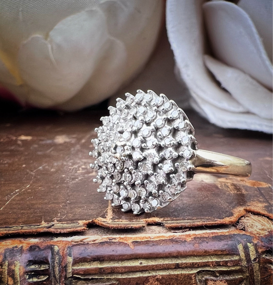 Grande anello Vintage in Oro e Diamanti – Londra, Anni ’70